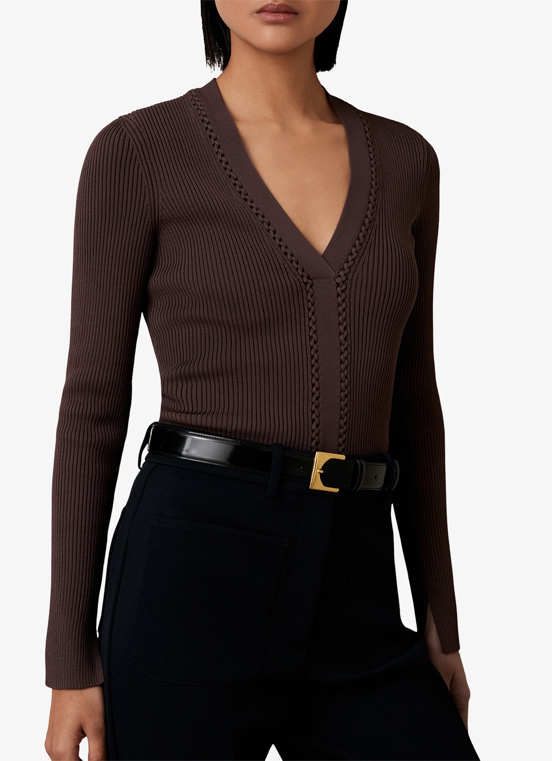 Reiss Lauri ribgebreide top met V-hals - detail 4 donkerbruin