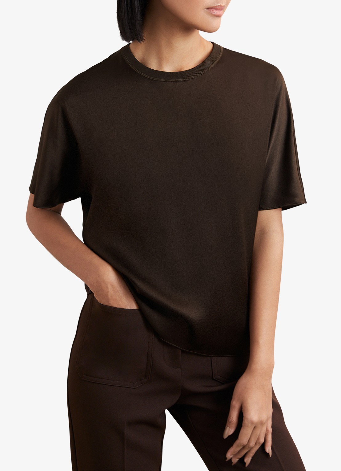 Reiss LENA Silk Short-Sleeve Top - detail 3 chocoladebruin