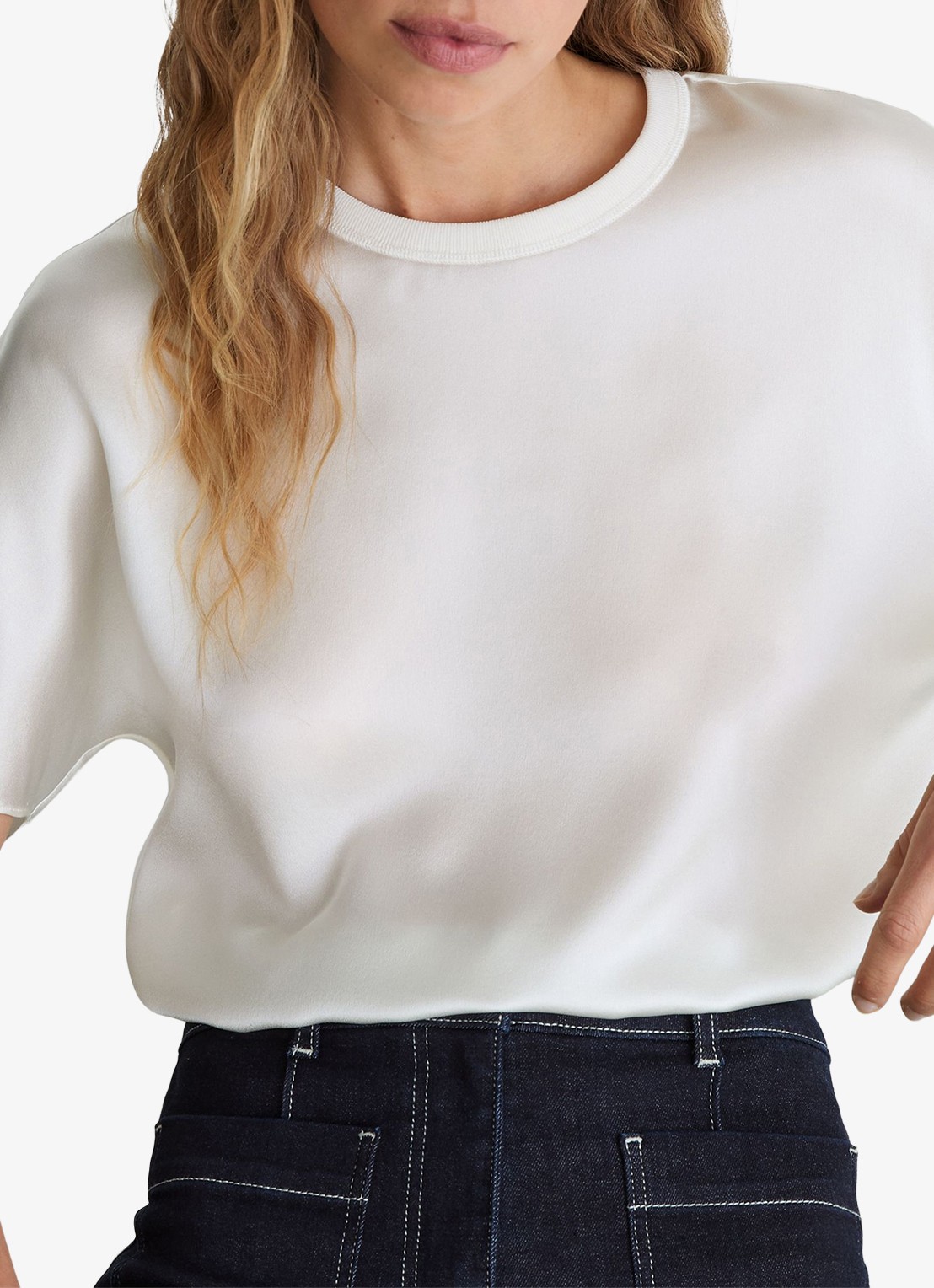 Reiss Lena top van zijde  - detail 2 wit