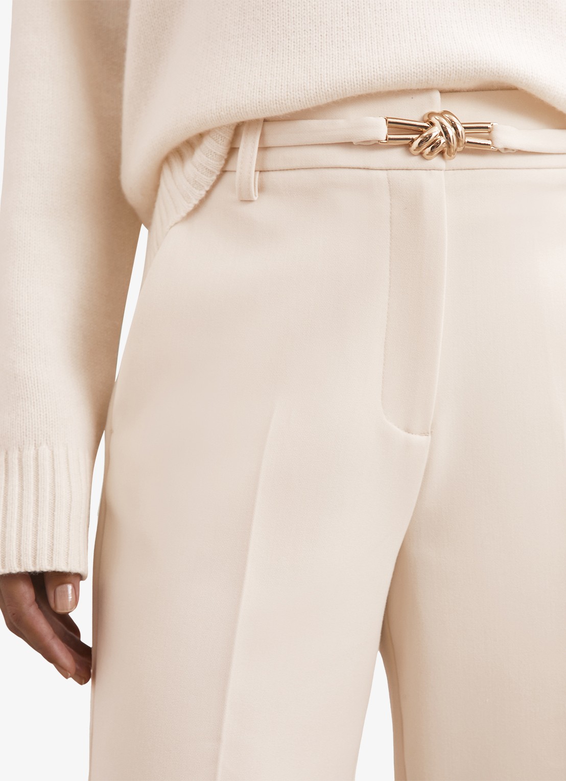 Reiss Leona high waist flared fit pantalon - detail 3 creme