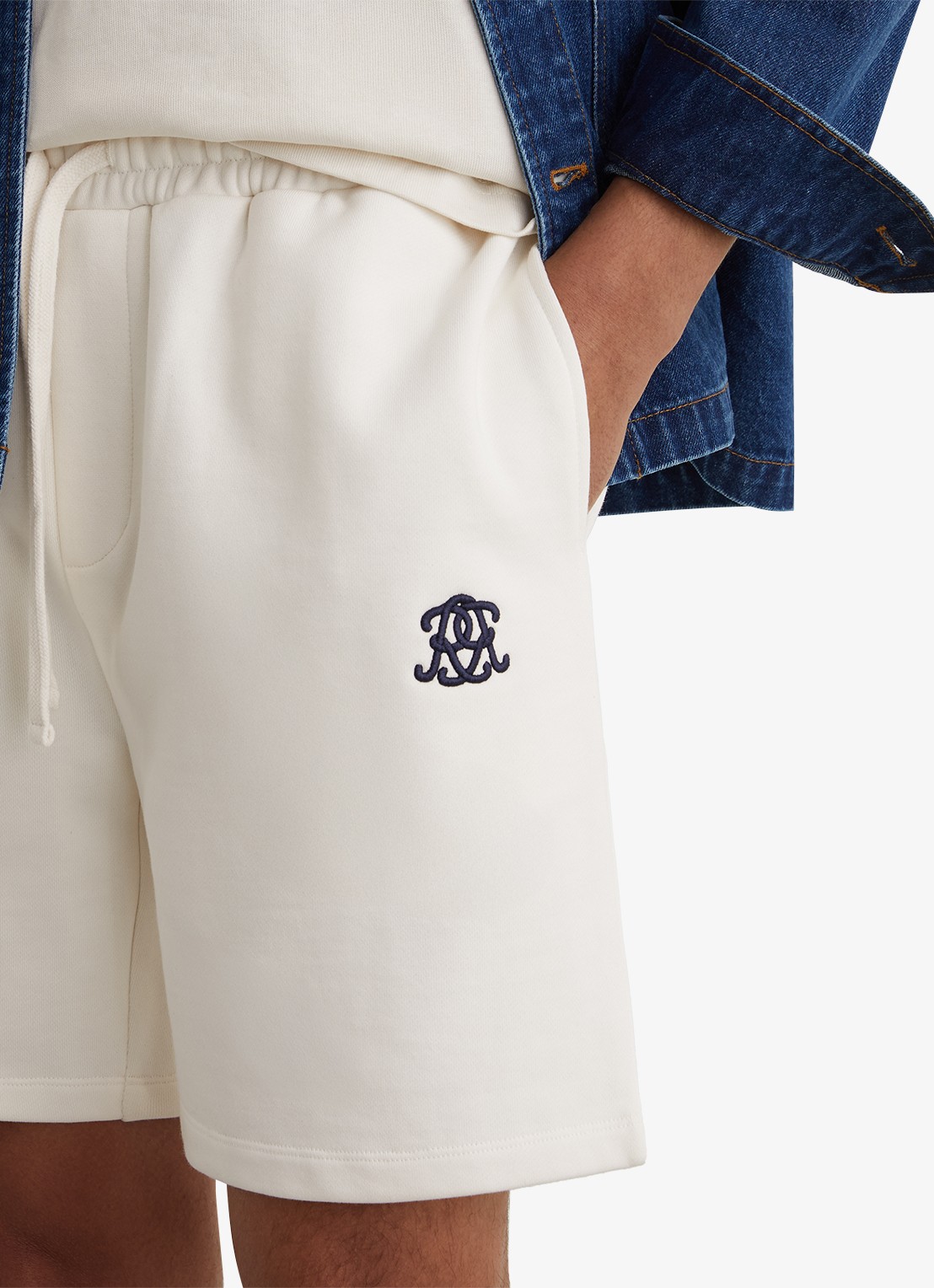 Reiss Levin straight fit korte broek met steekzakken - detail 3 gebroken wit