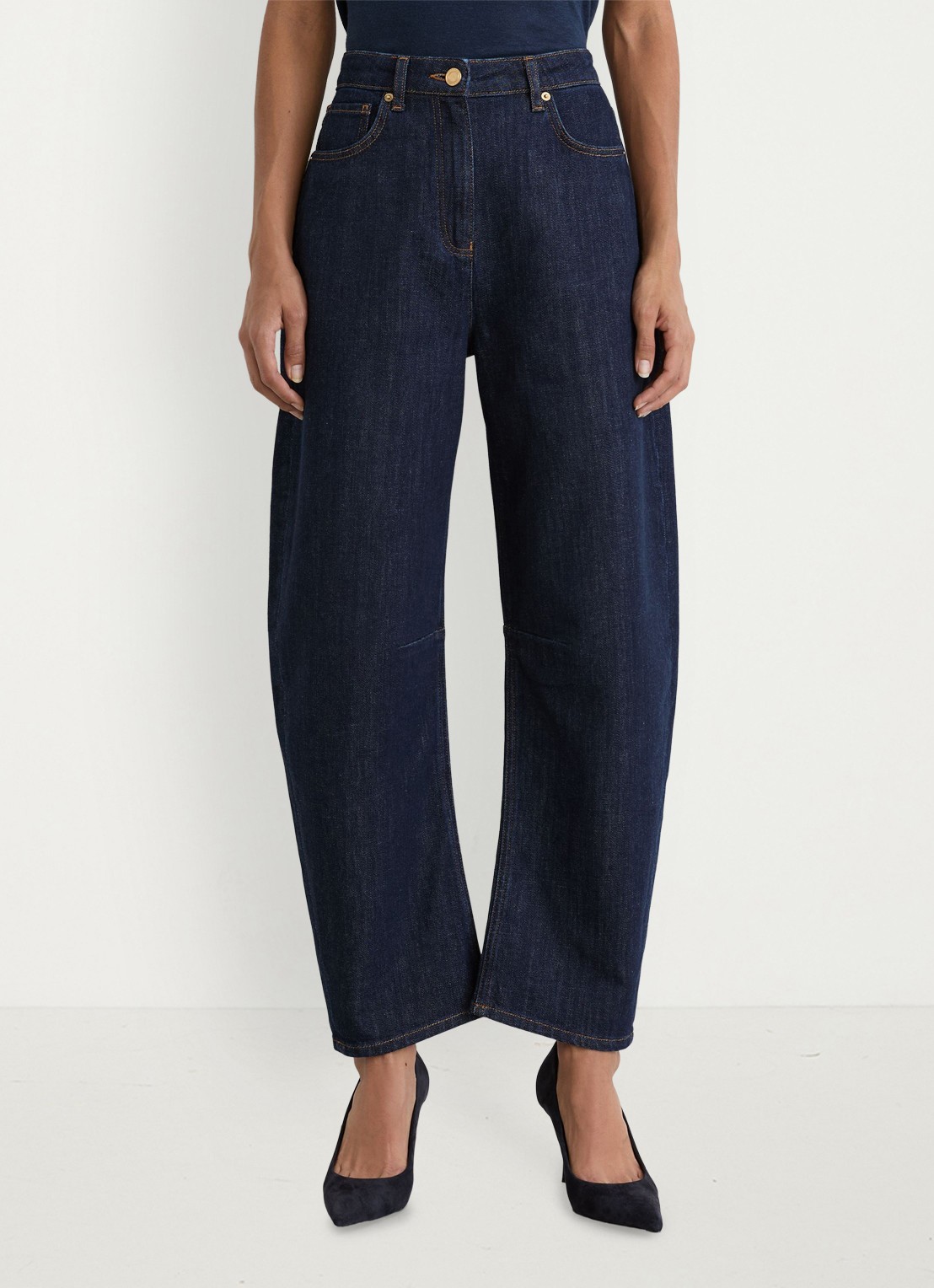Reiss Levitt high waist barrel fit jeans met steekzakken - detail donkerblauw