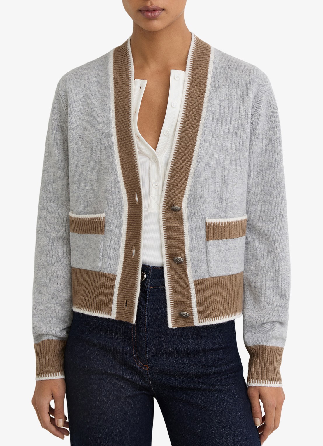 Reiss Louisa ribgebreide vest met steekzakken - detail 2 grijs
