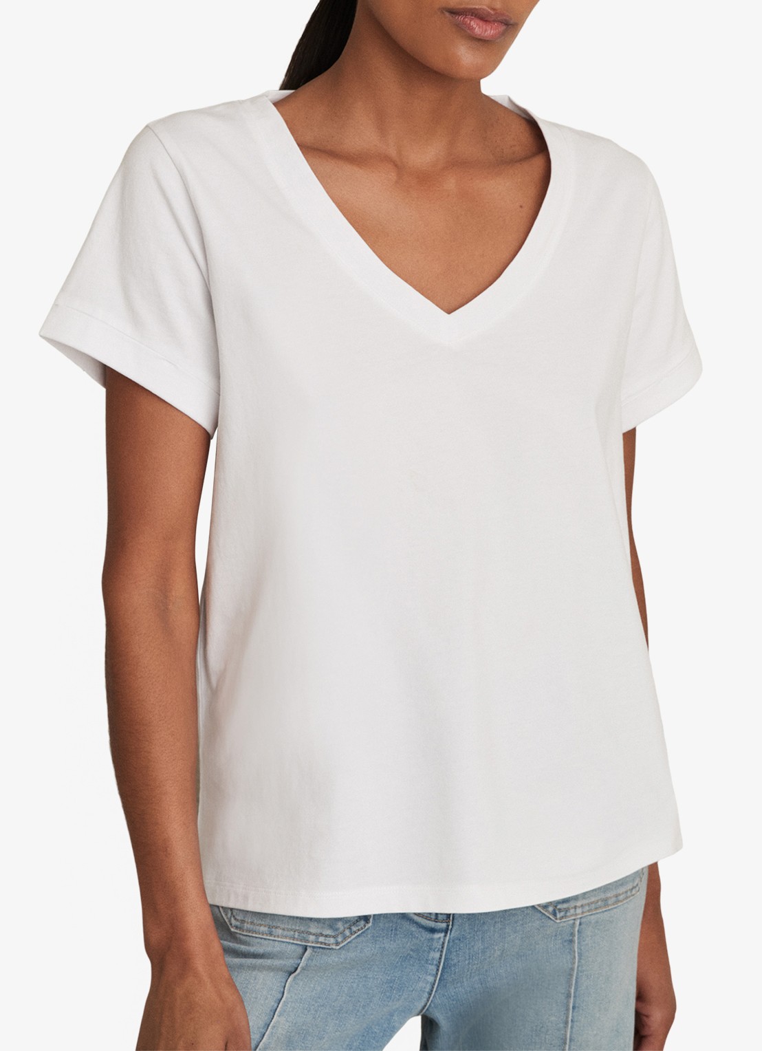 Reiss Luna T-shirt met V-hals  - detail 4 wit
