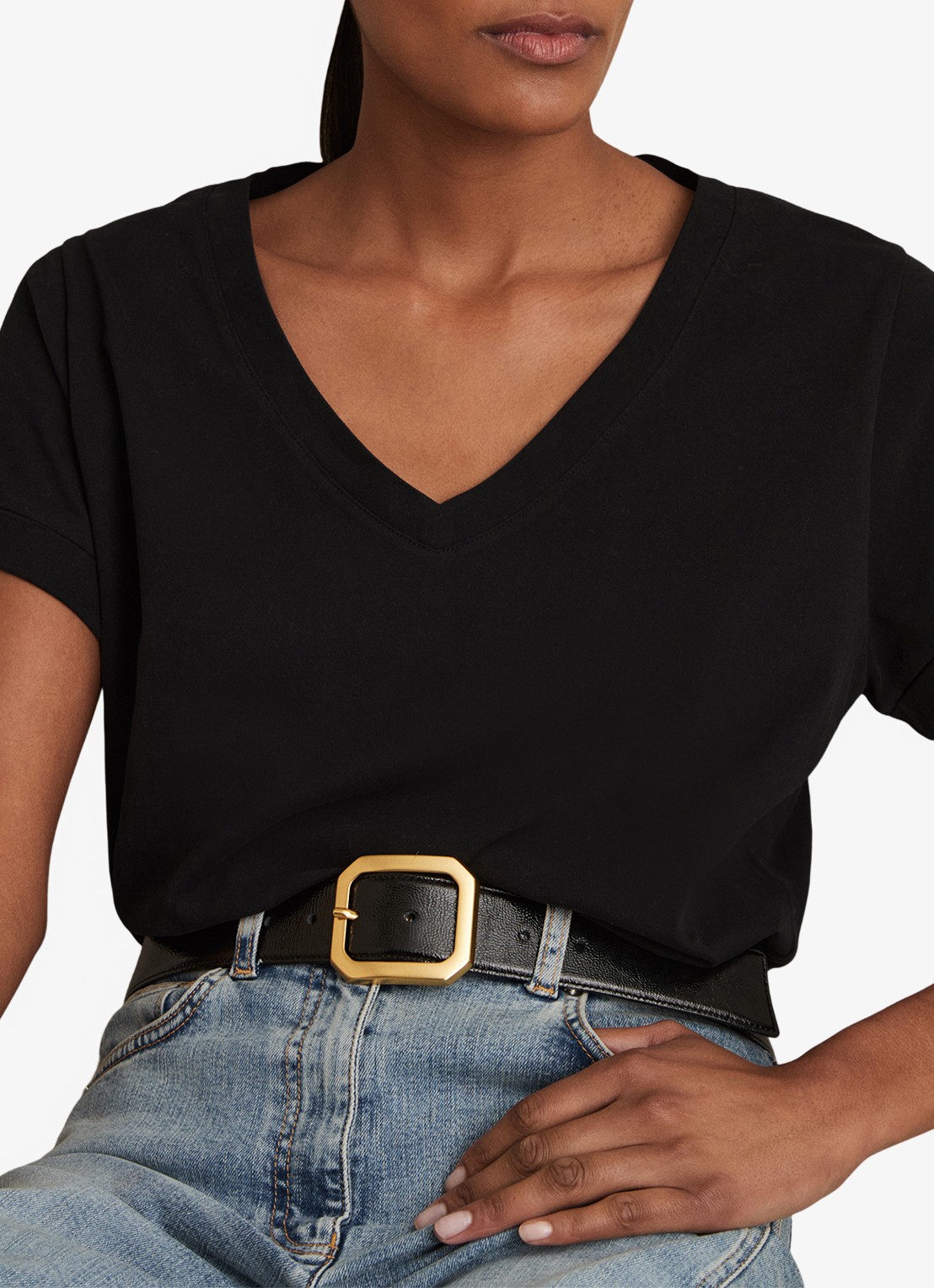 Reiss Luna T-shirt met V-hals  - detail 4 zwart