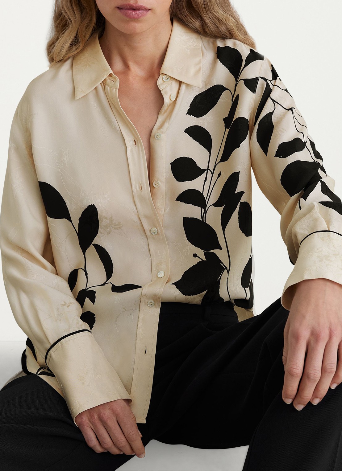 Reiss Lyla blouse met paisley dessin - detail 3 creme