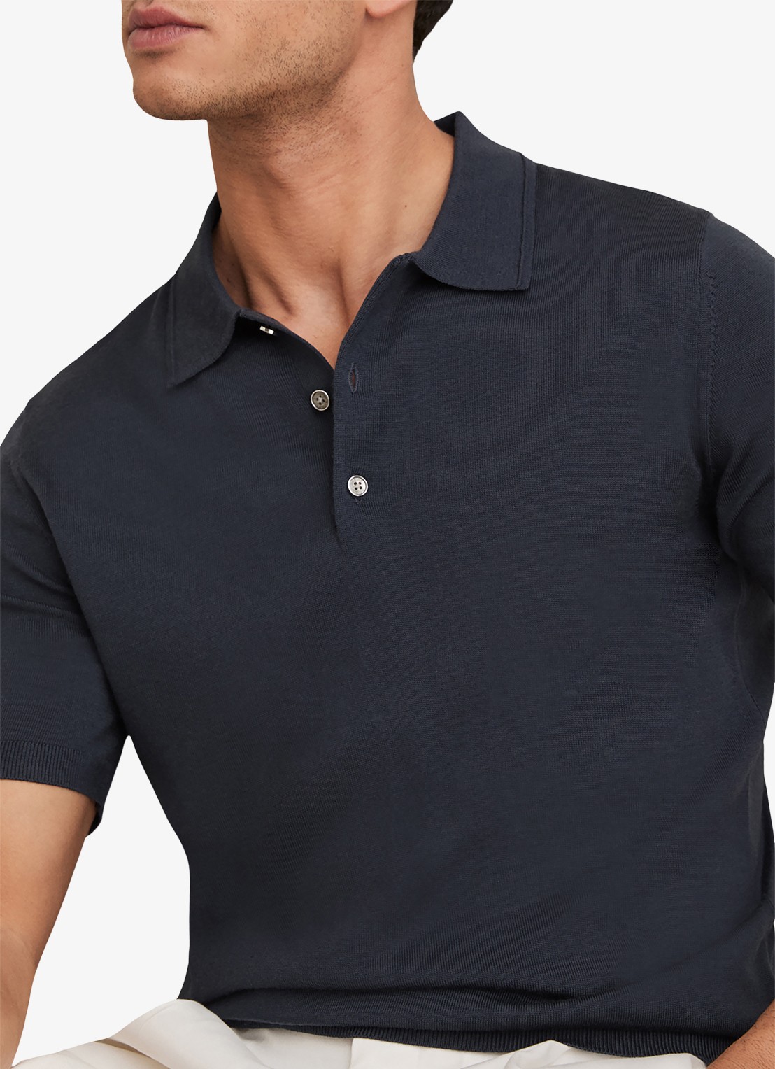 Reiss Manor regular fit polo van merino wol - detail donkerblauw