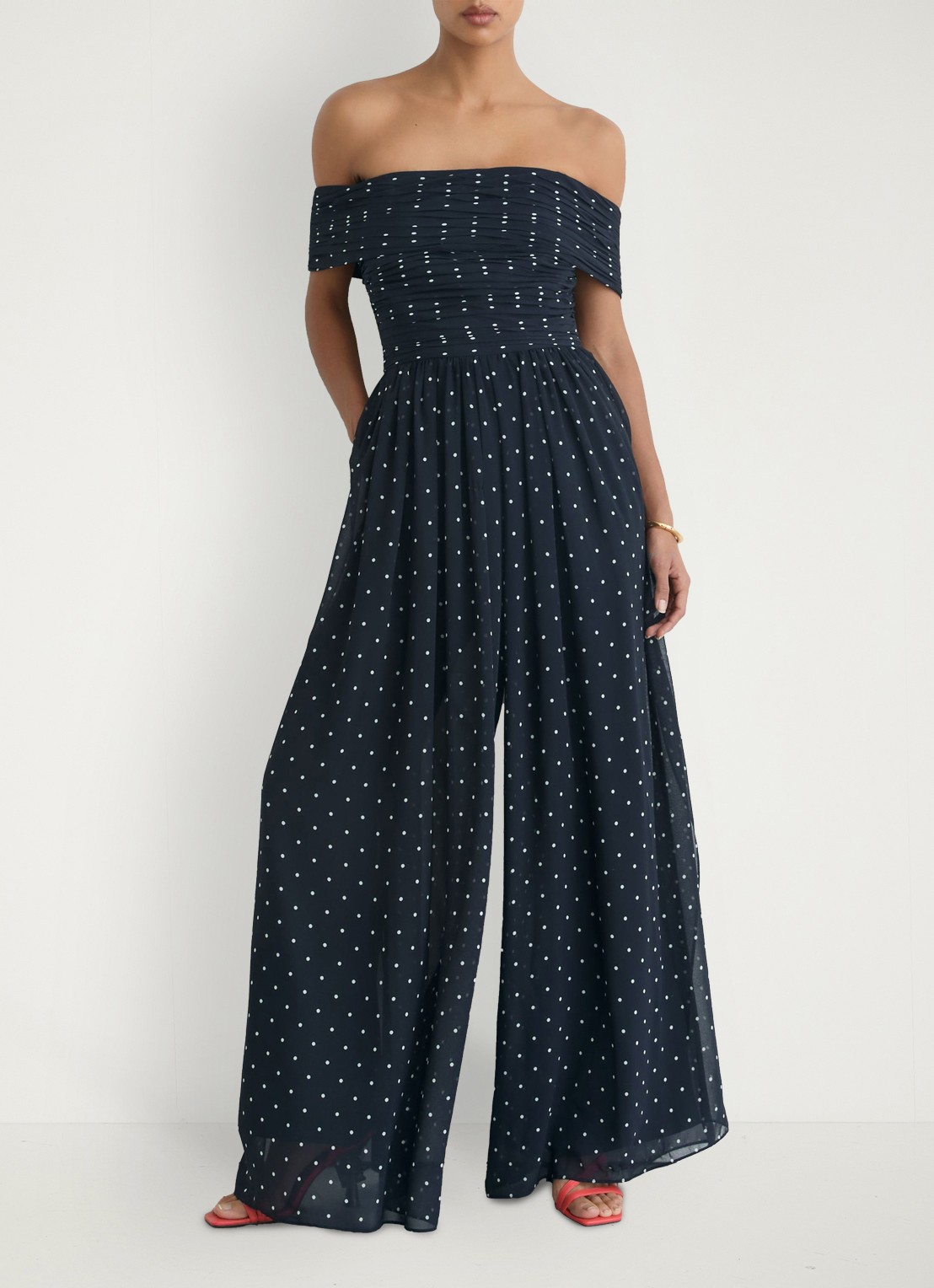 Reiss Margo wide fit jumpsuit met stippenprint - voorkant 3 donkerblauw