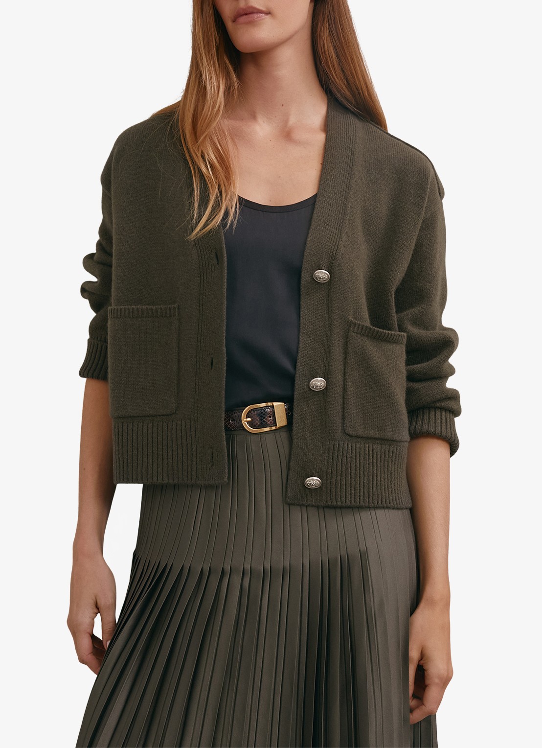 Reiss Maya fijngebreid vest in kasjmierblend met steekzakken - detail 2 bronsgroen