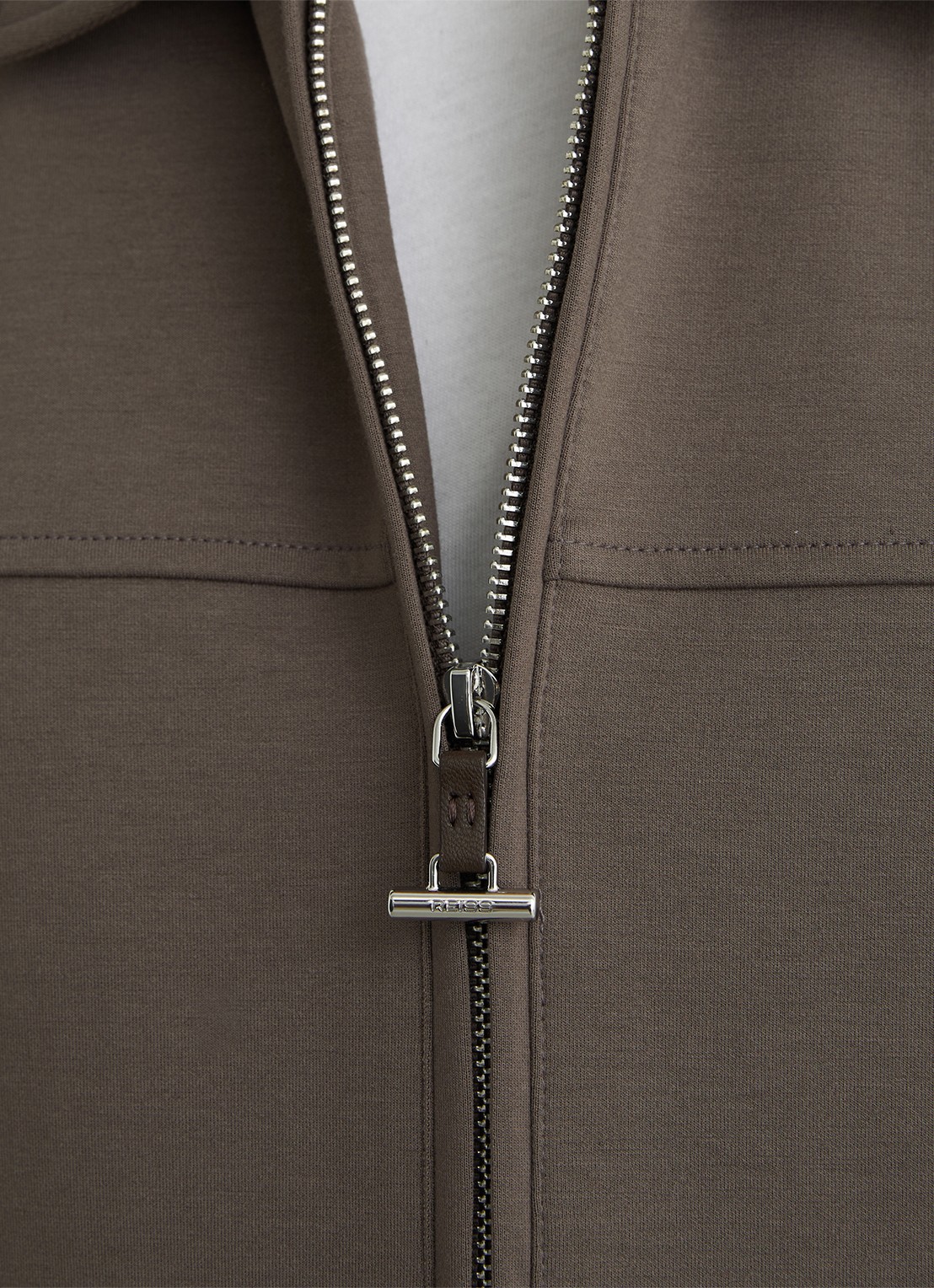 Reiss Newland sweatshirt met rits en opgestikte zakken - detail 6 lichtbruin