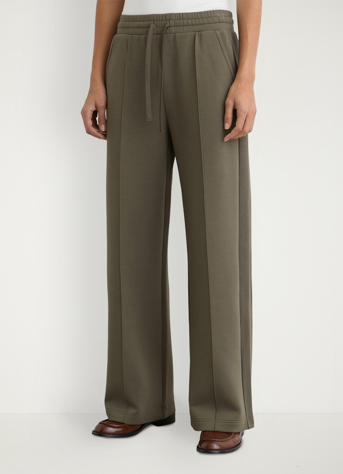Reiss Petite Bella high waist wide fit joggingbroek met steekzakken - detail 4 khaki