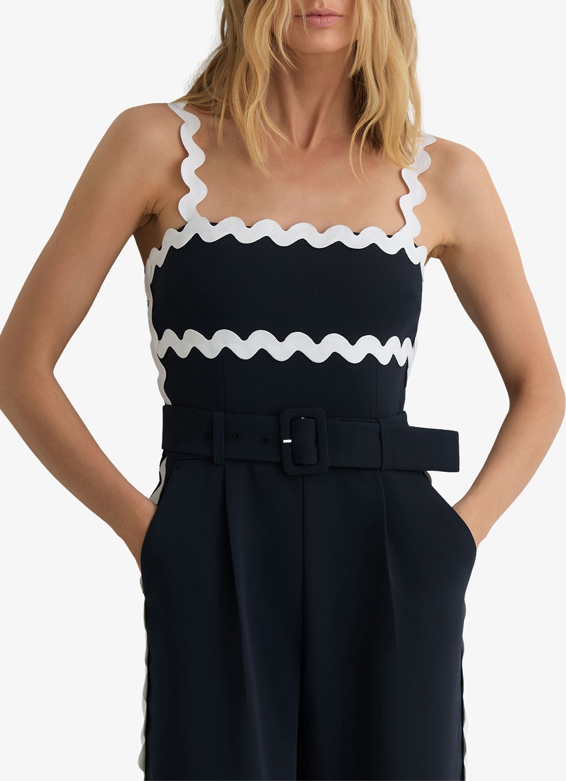 Reiss Petite Dash wide leg jumpsuit met ceintuur - detail donkerblauw