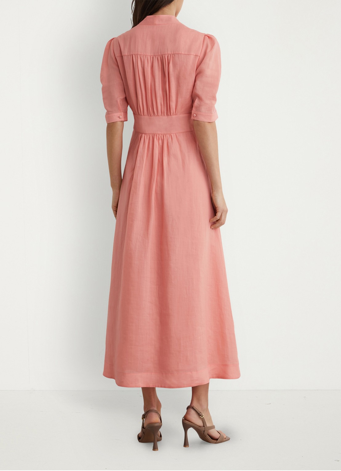 Reiss Petite Poppy midi jurkPETITE POPPY Short-Sleeve Waisted Midi Dress - achterkant oudroze