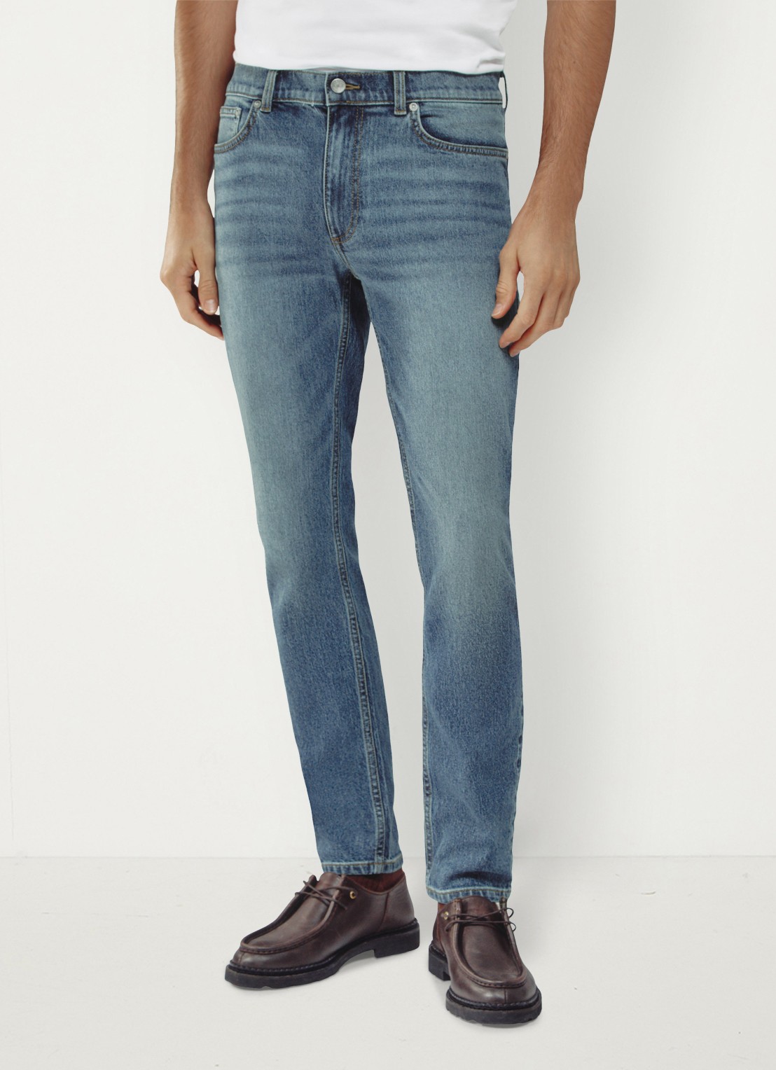 Reiss Picton slim fit jeans met medium wassing - detail 4 indigo