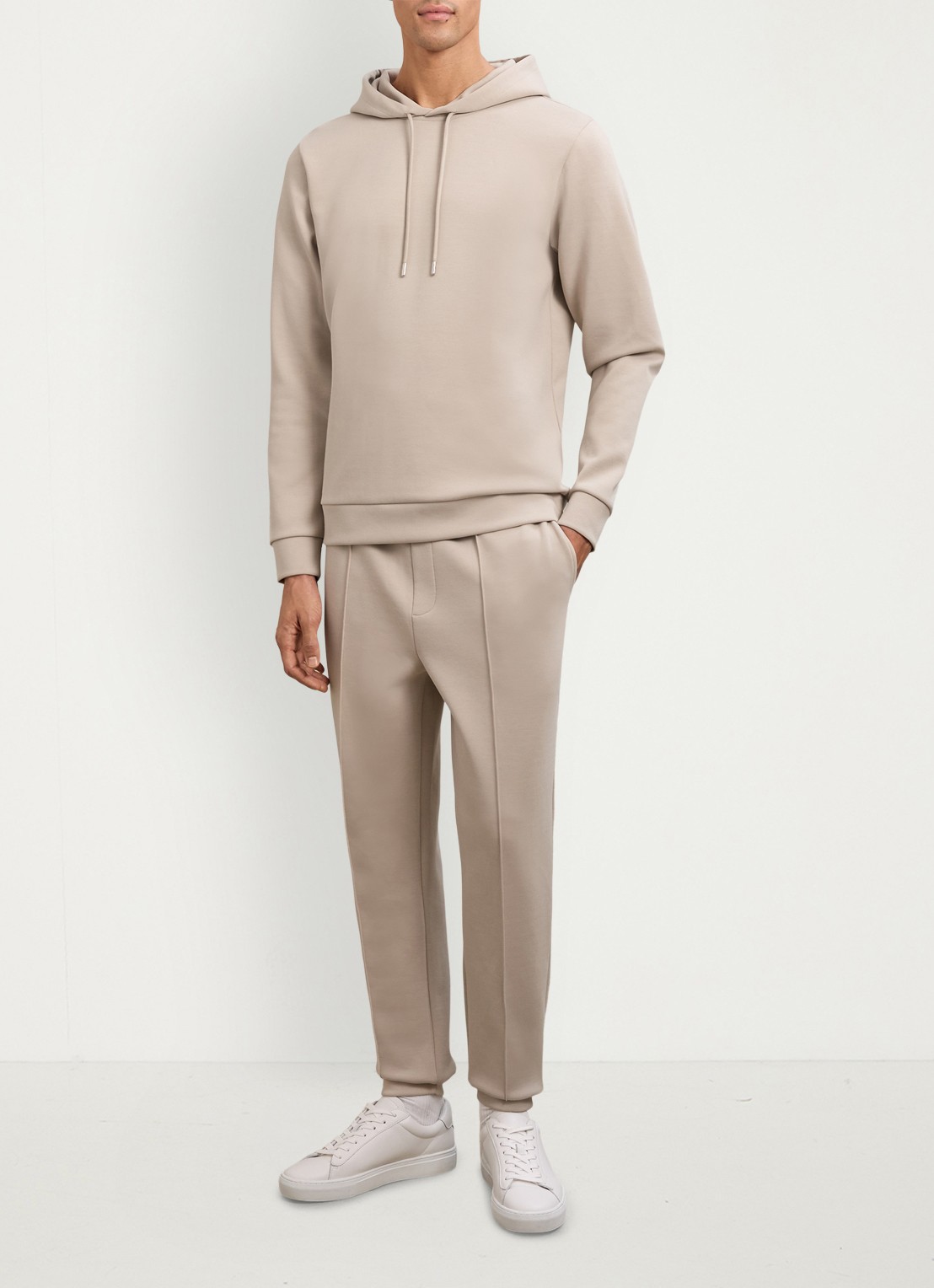Reiss Premier Premium tapered fit joggingsbroek met steekzakken - voorkant 6 beige