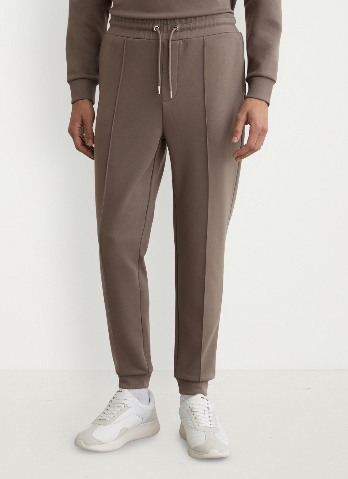 Reiss Premier Premium tapered fit joggingsbroek met steekzakken - detail 3 lichtbruin