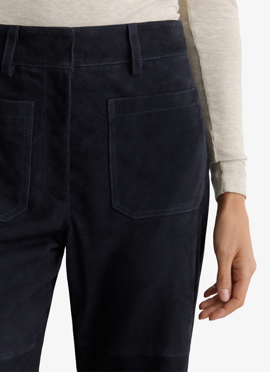 Reiss Priya high waist flared broek van van suède - detail 5 donkerblauw
