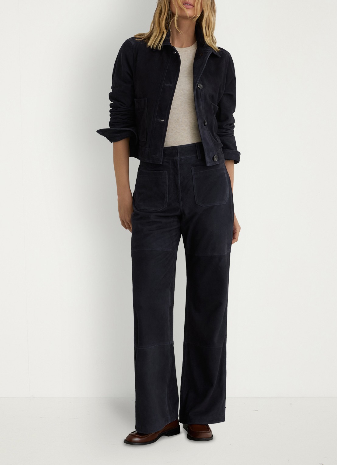 Reiss Priya high waist flared broek van van suède - voorkant 3 donkerblauw