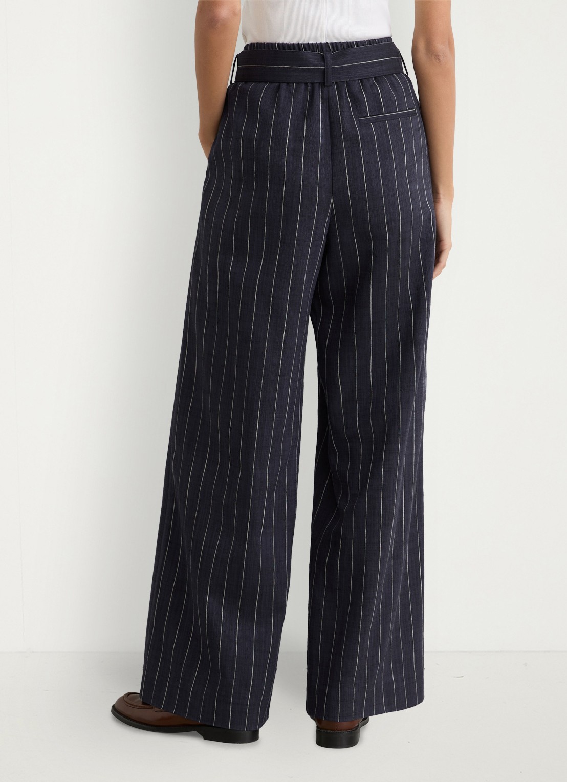 Reiss Rae high waist wide fit pantalon met krijtstreep - achterkant donkerblauw