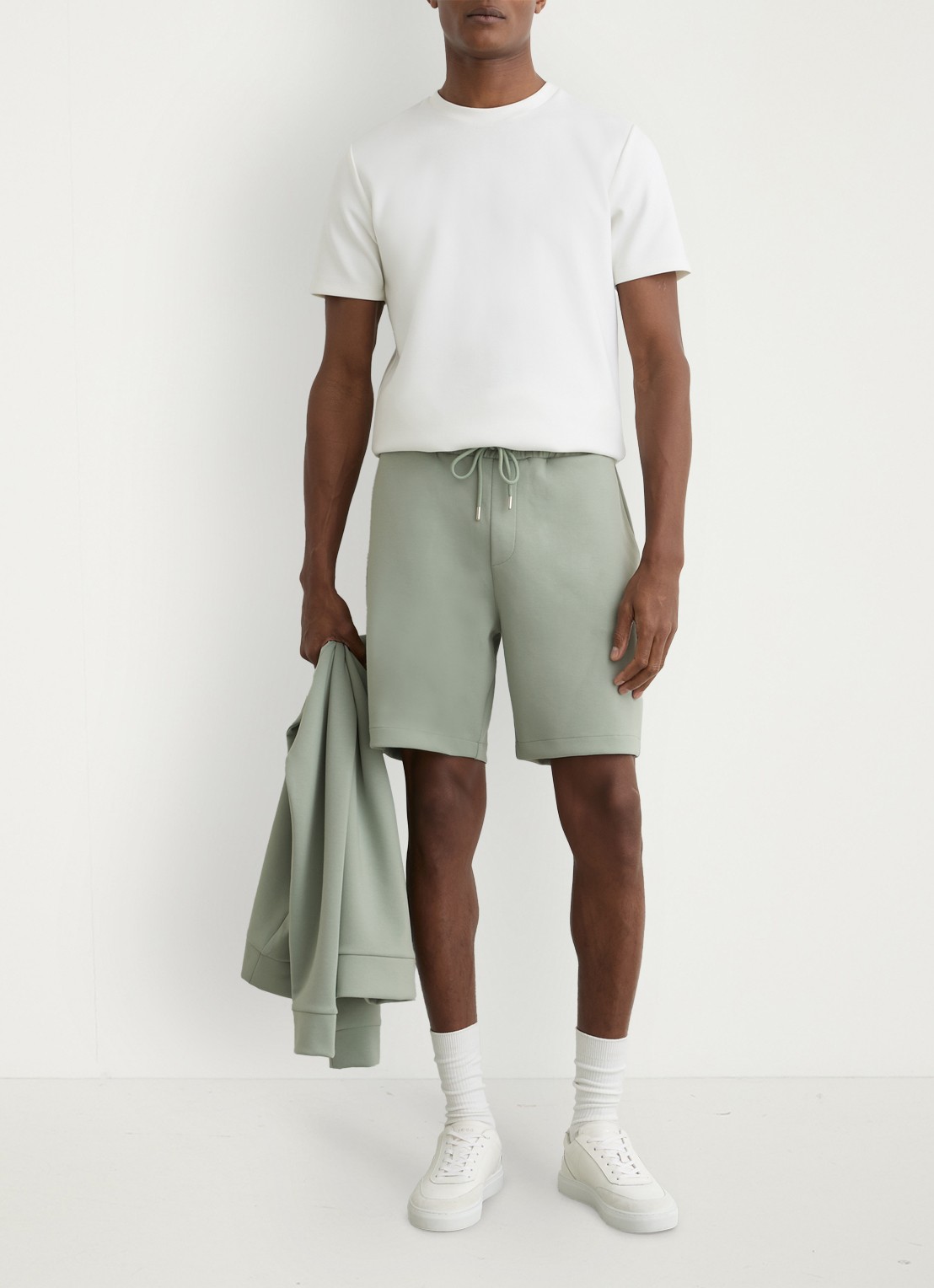 Reiss Reid straight fit korte broek met steekzakken - voorkant 6 mint