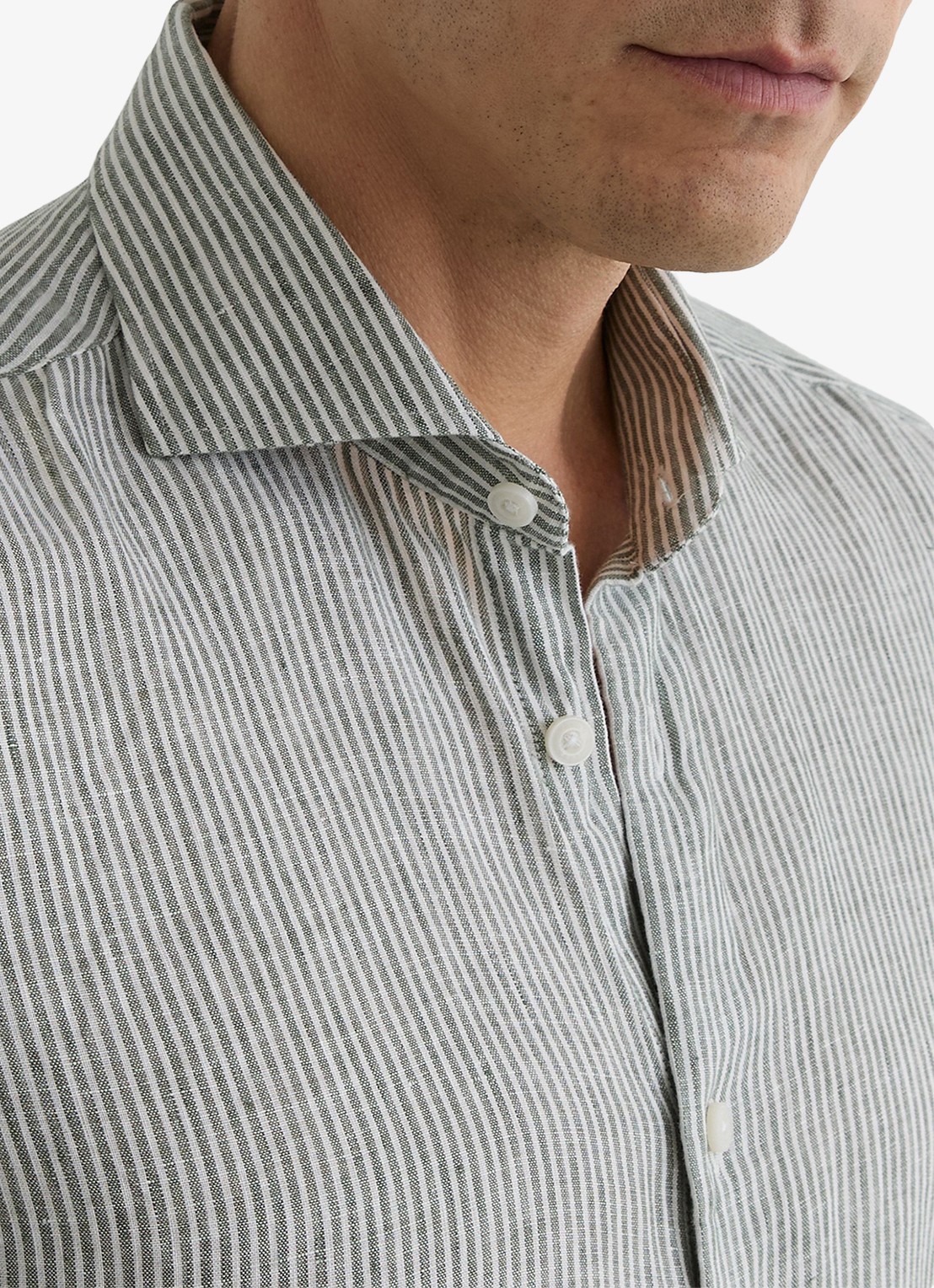 Reiss Ruban regular fit overhemd van linnen met streepprint - detail 2 donkerkhaki
