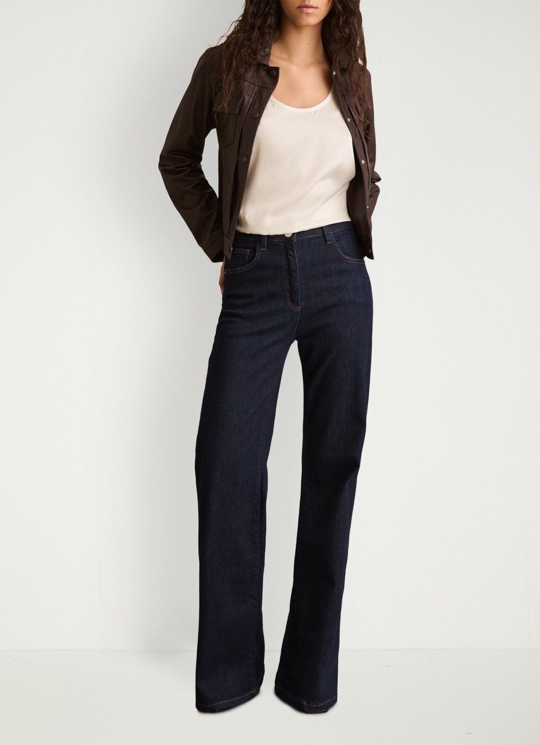 Reiss Ruby top van zijde - voorkant 3 wit