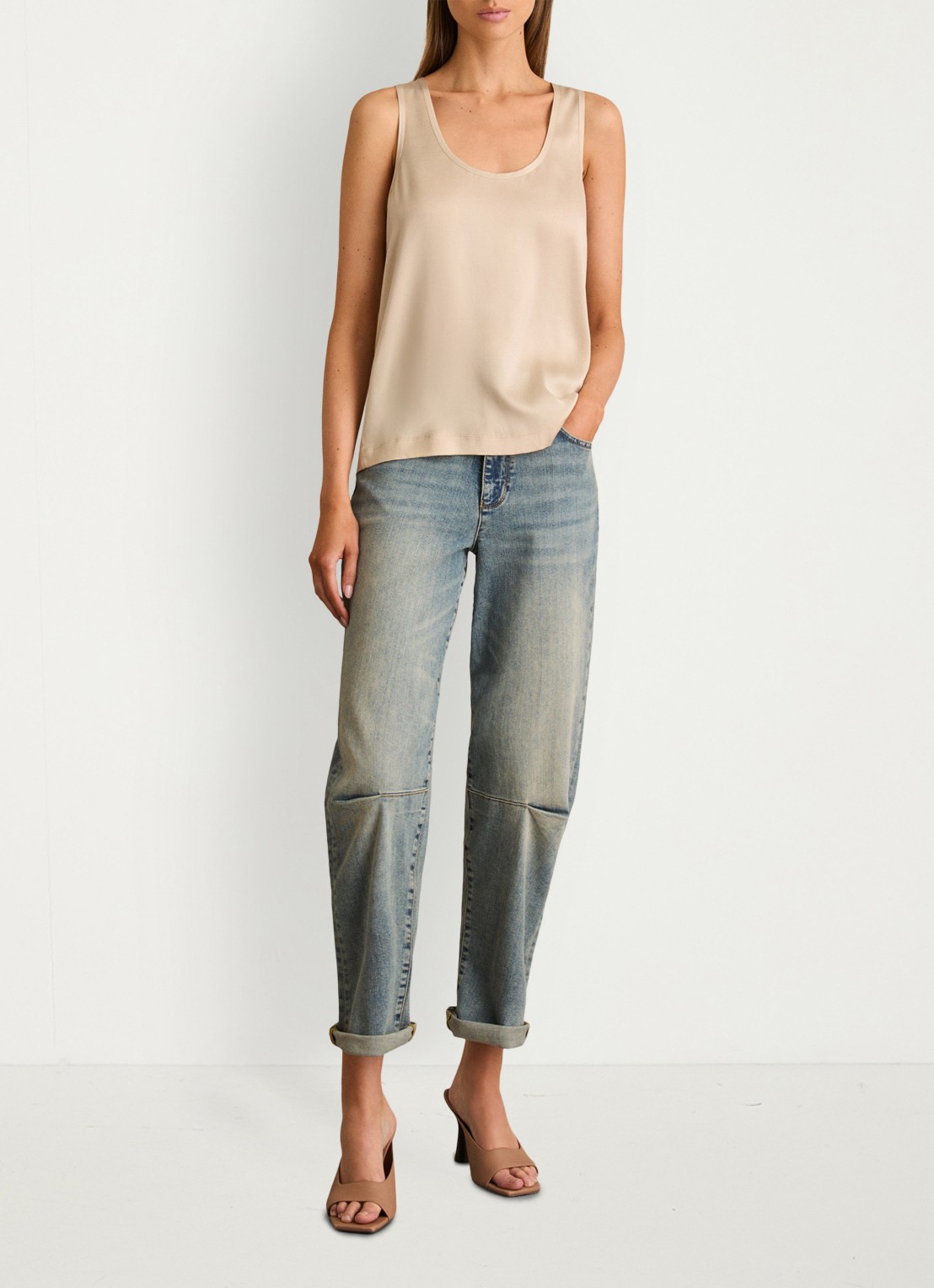 Reiss Ruby top van zijde - voorkant 2 naturel