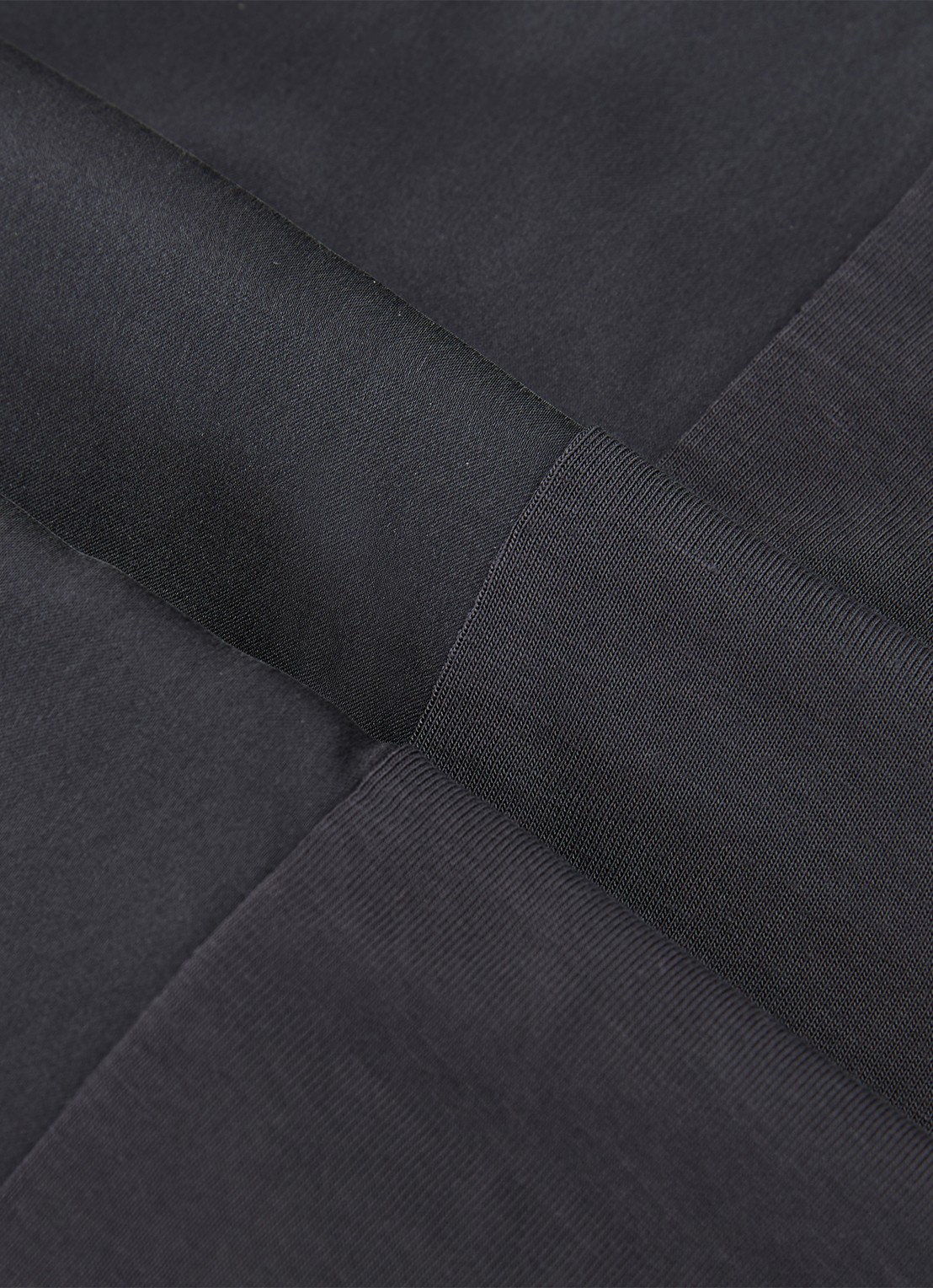 Reiss Ruby top van zijde - detail 3 blauw