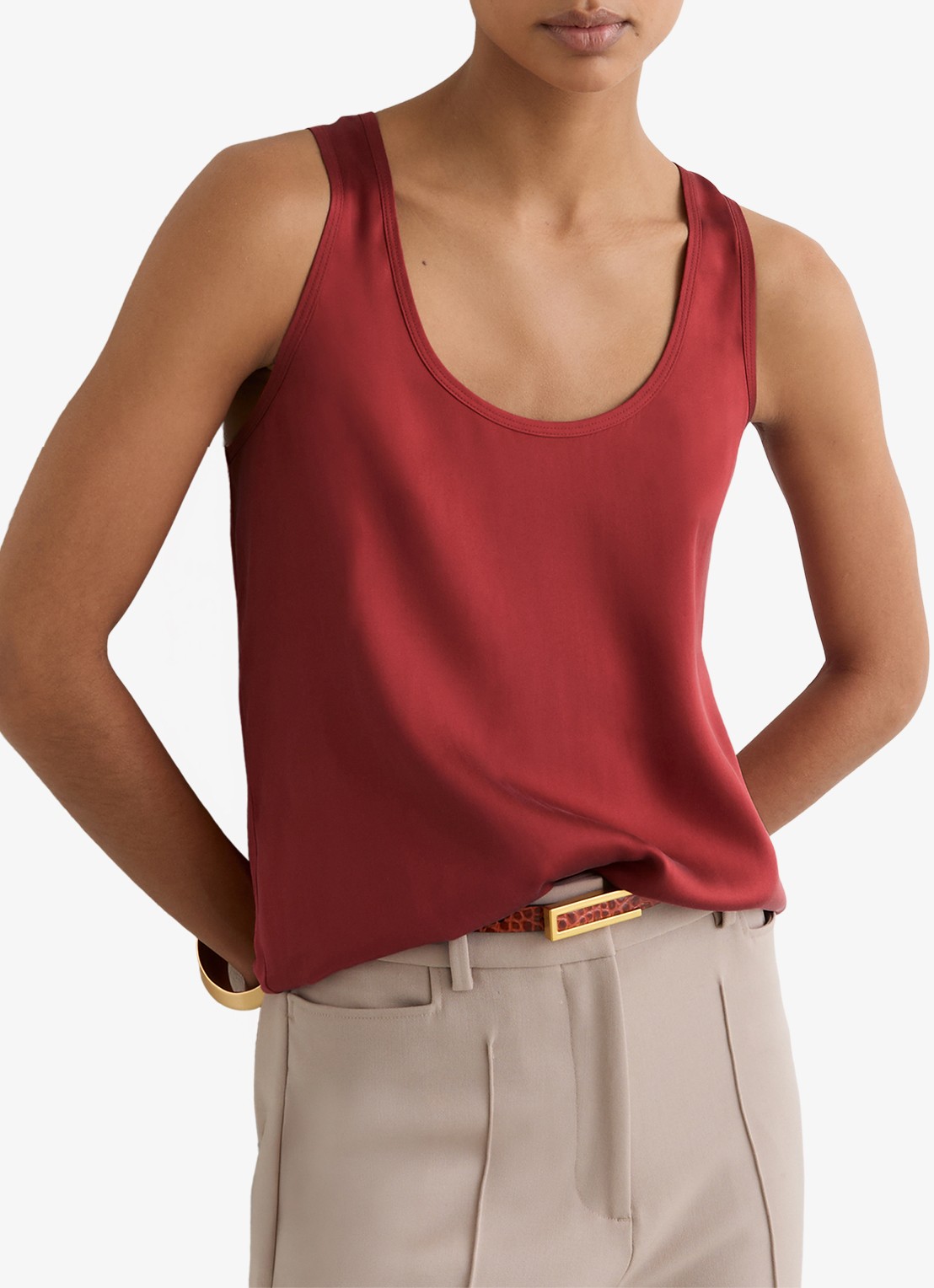 Reiss Ruby top van zijde - detail 3 rood