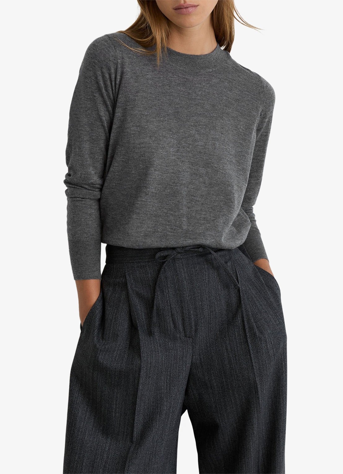 Reiss Sadie fijngebreide pullover in merino wolblend - detail antraciet