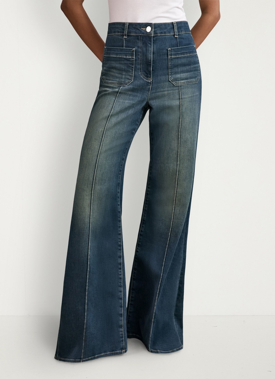 Reiss Sakura high waist flared jeans  - detail 4 blauw