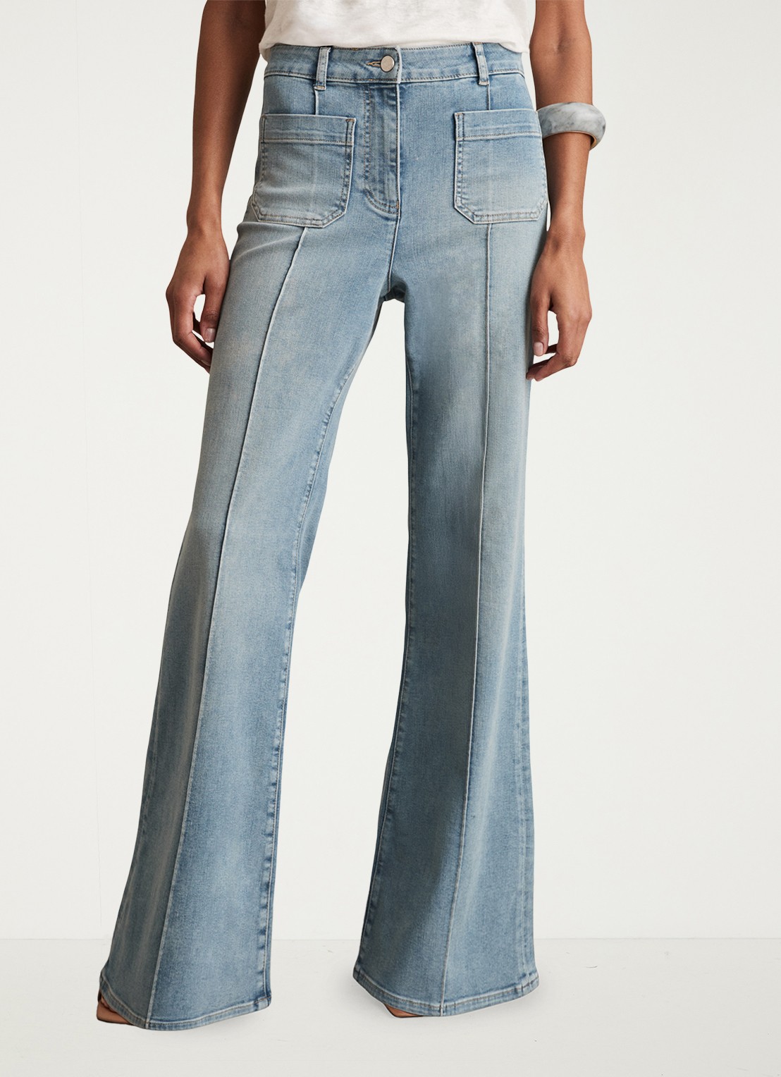 Reiss Sakura high waist flared jeans  - detail lichtblauw