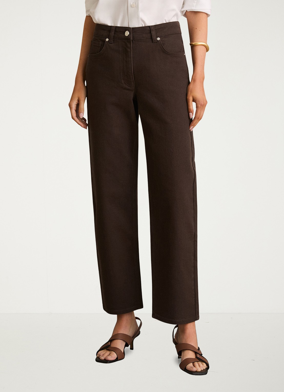 Reiss Selin mid waist straight leg jeans met steekzakken - detail 3 chocoladebruin