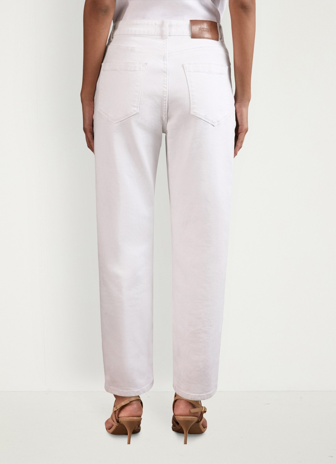 Reiss Selin mid waist straight leg jeans met steekzakken - achterkant 7 wit