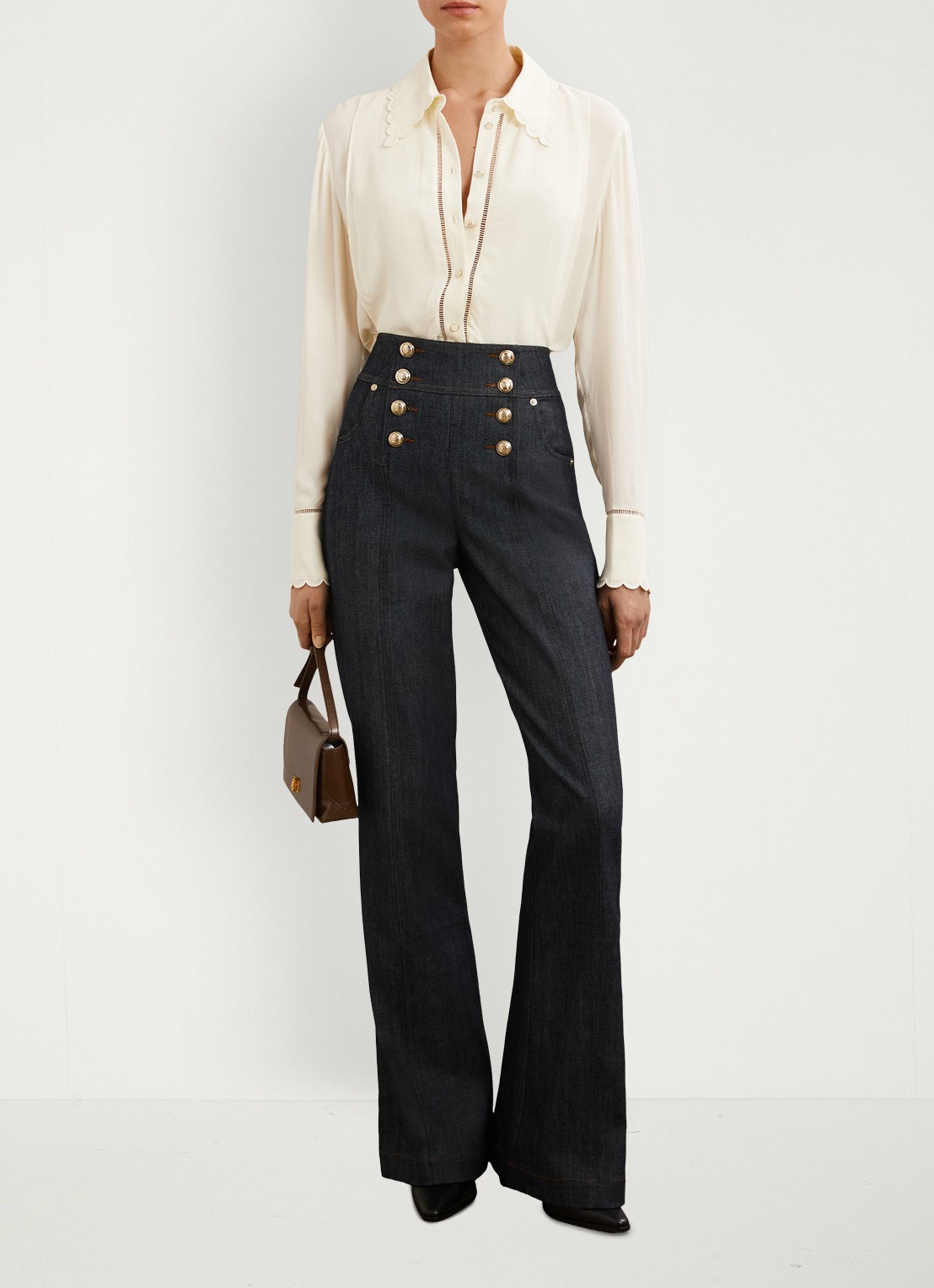 Reiss Skylar high waist flared jeans met knoop details - voorkant 2 denim