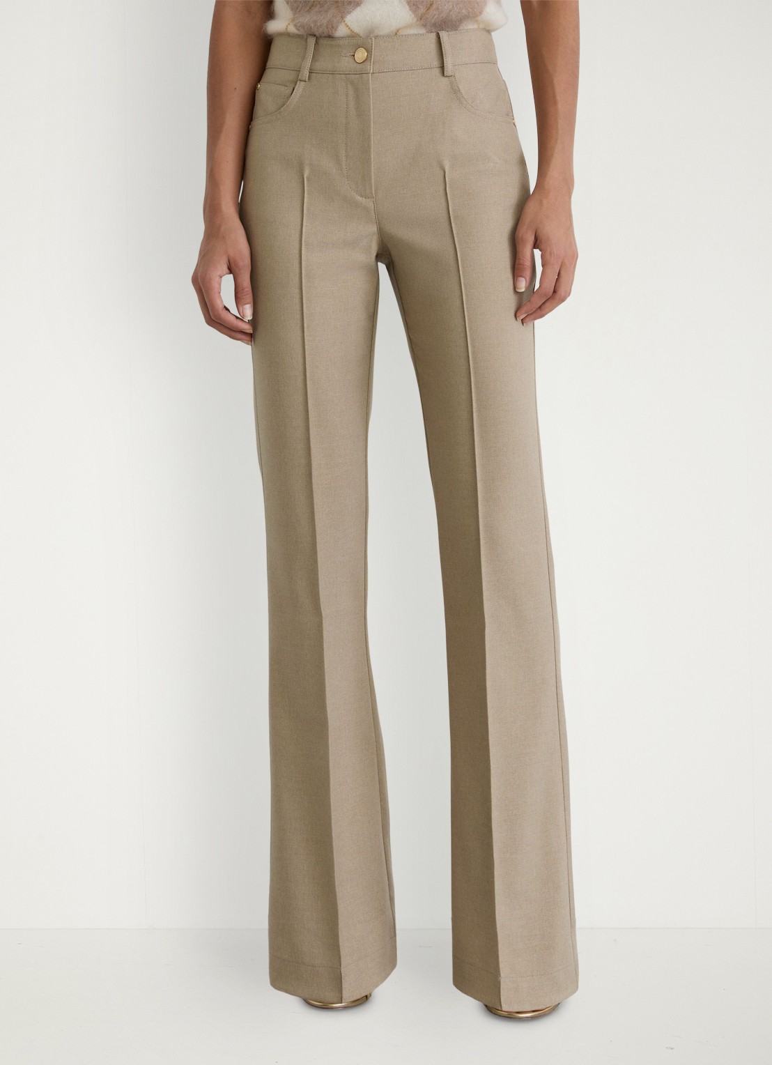 Reiss Sofia high waist flared fit pantalon met steekzakken - detail beige