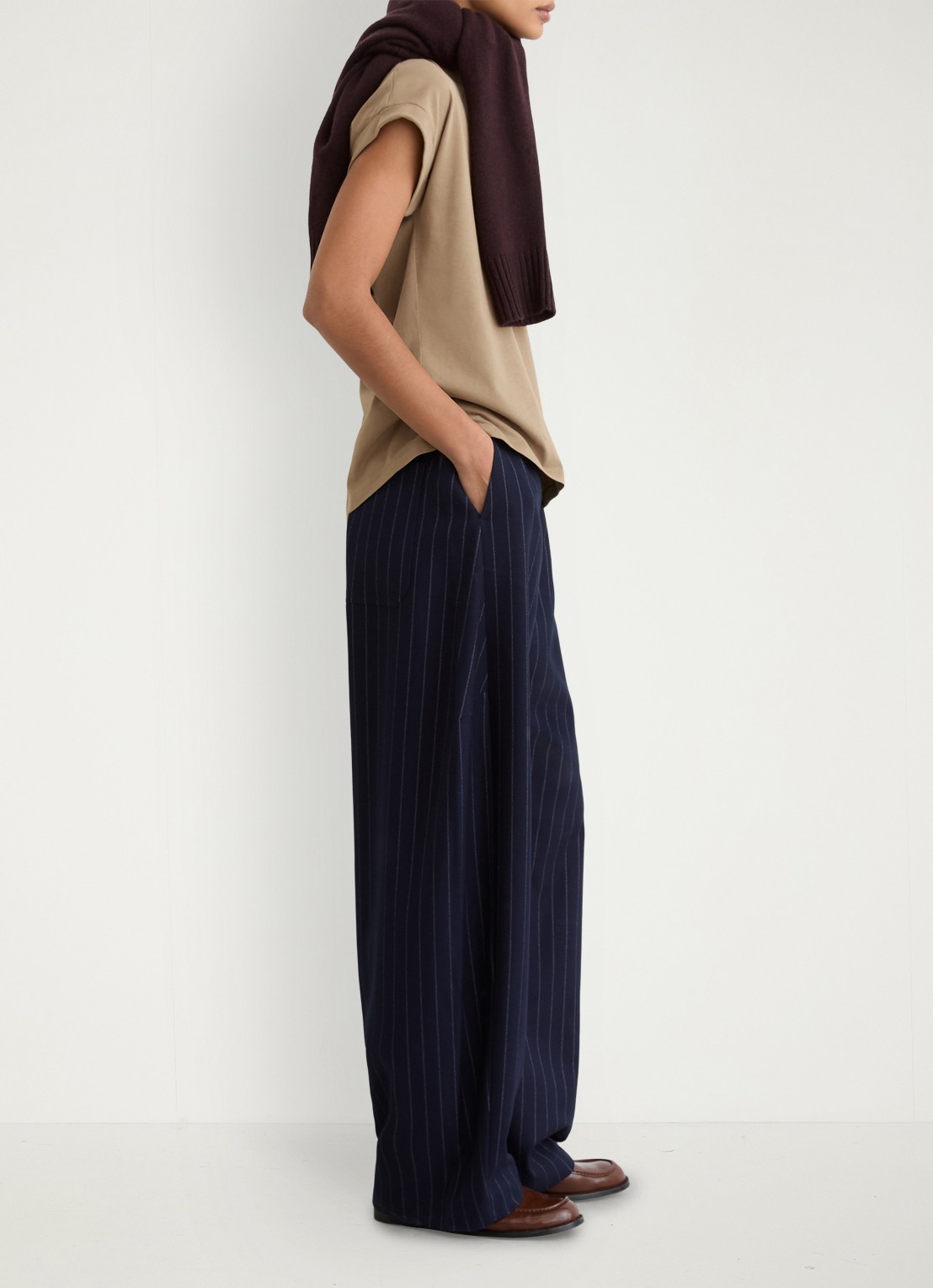 Reiss Tommie T-shirt met stretch - detail 3 taupe