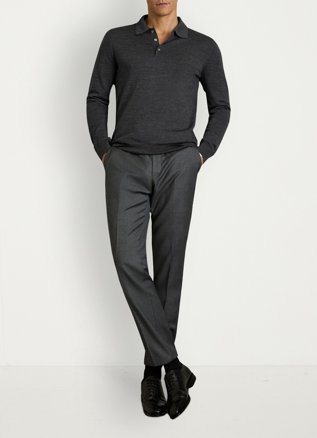 Reiss Trafford regular fit fijngebreide polo van merino wol - voorkant 2 donkergrijs