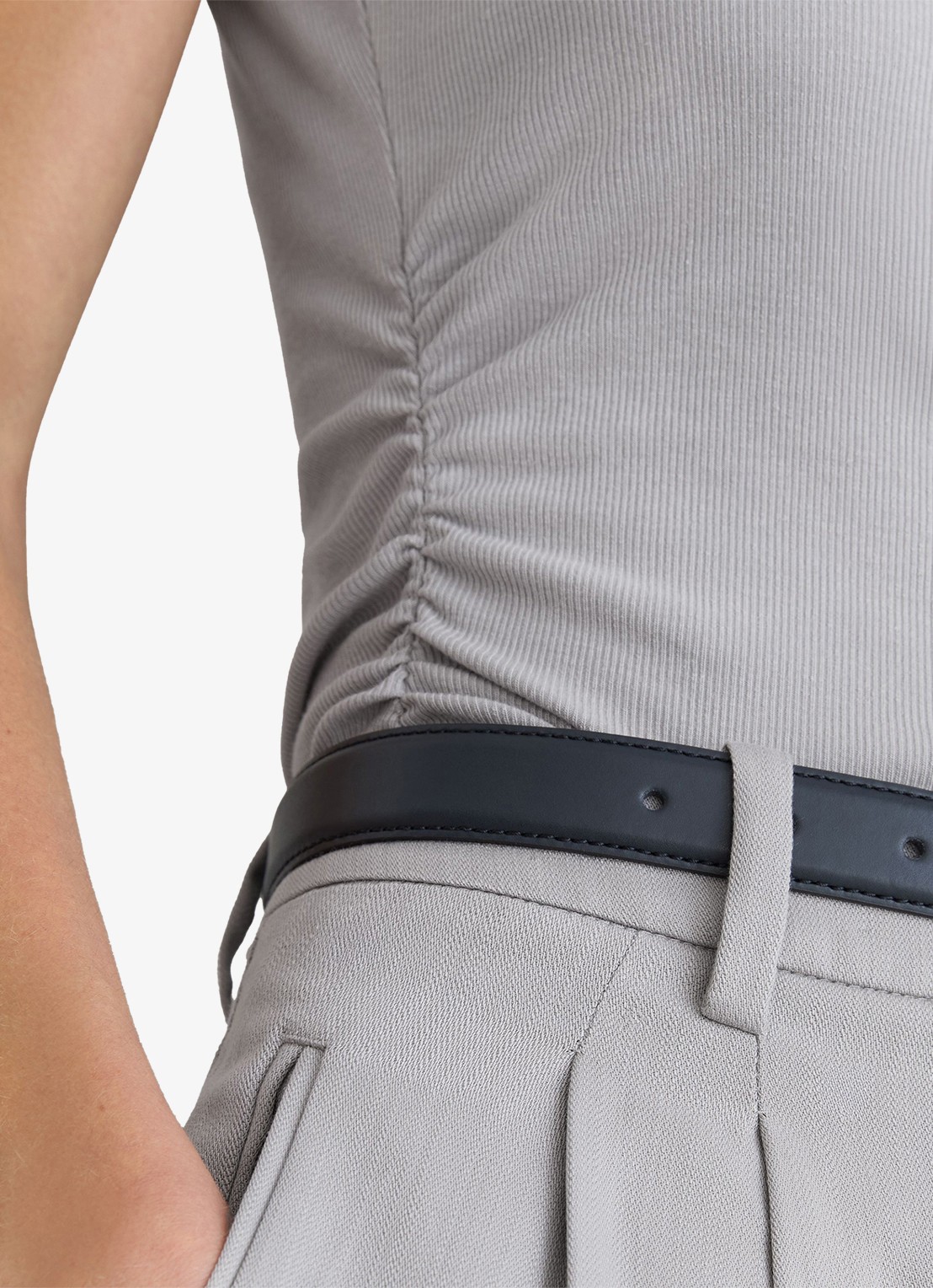 Reiss Trinny ribgebreide top met gedrapeerd detail - detail 3 grey / grijs