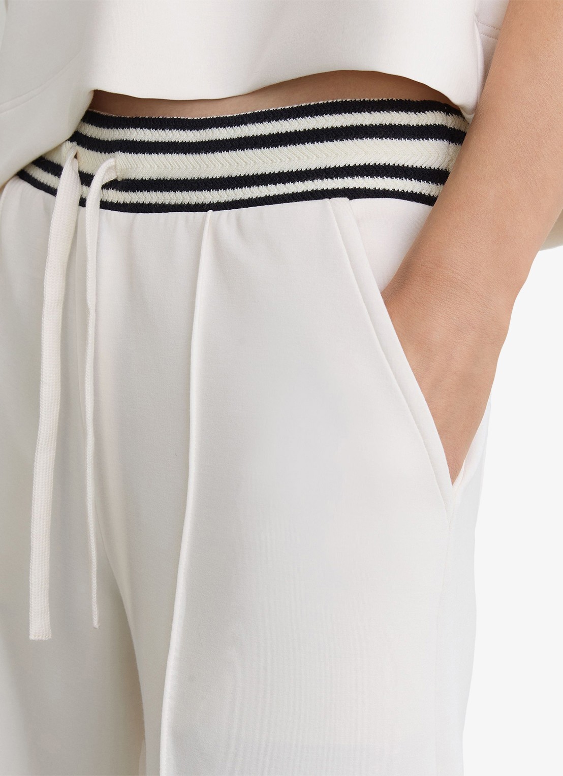 Reiss Verity mid waist loose fit pantalon met gestreept detail - detail 5 wit