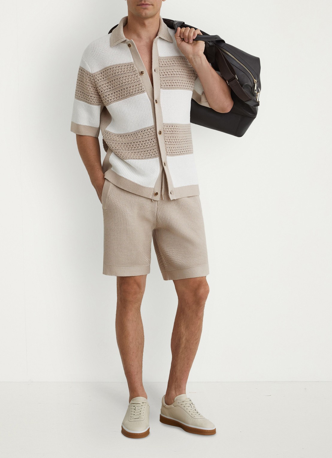 Reiss Vigo straight fit korte broek met structuur - voorkant 7 stone / beige
