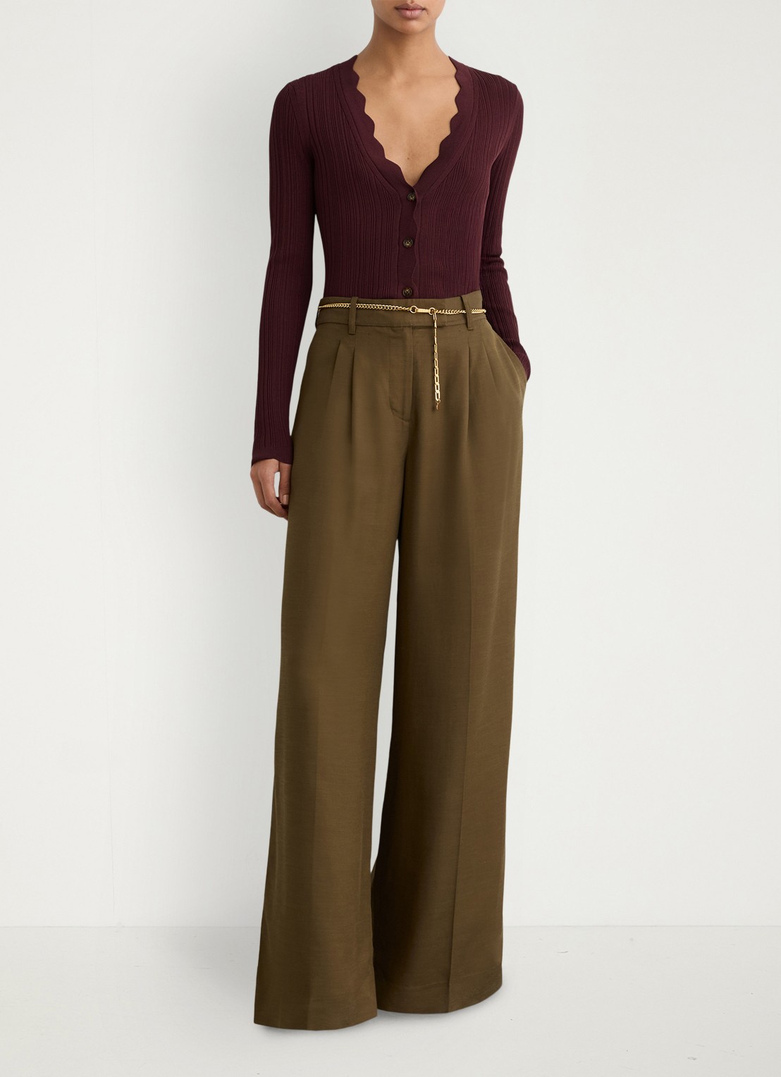 Reiss Vinny ribgebreid vest met V-hals - voorkant 5 bordeauxrood
