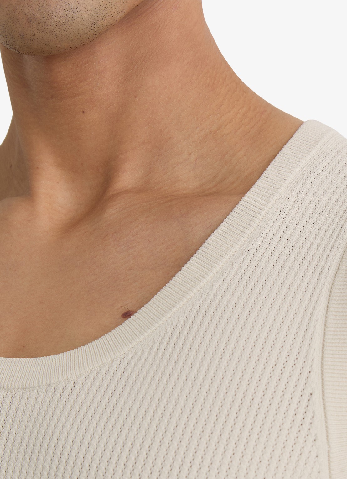 Reiss Watson singlet met structuur - detail 5 gebroken wit