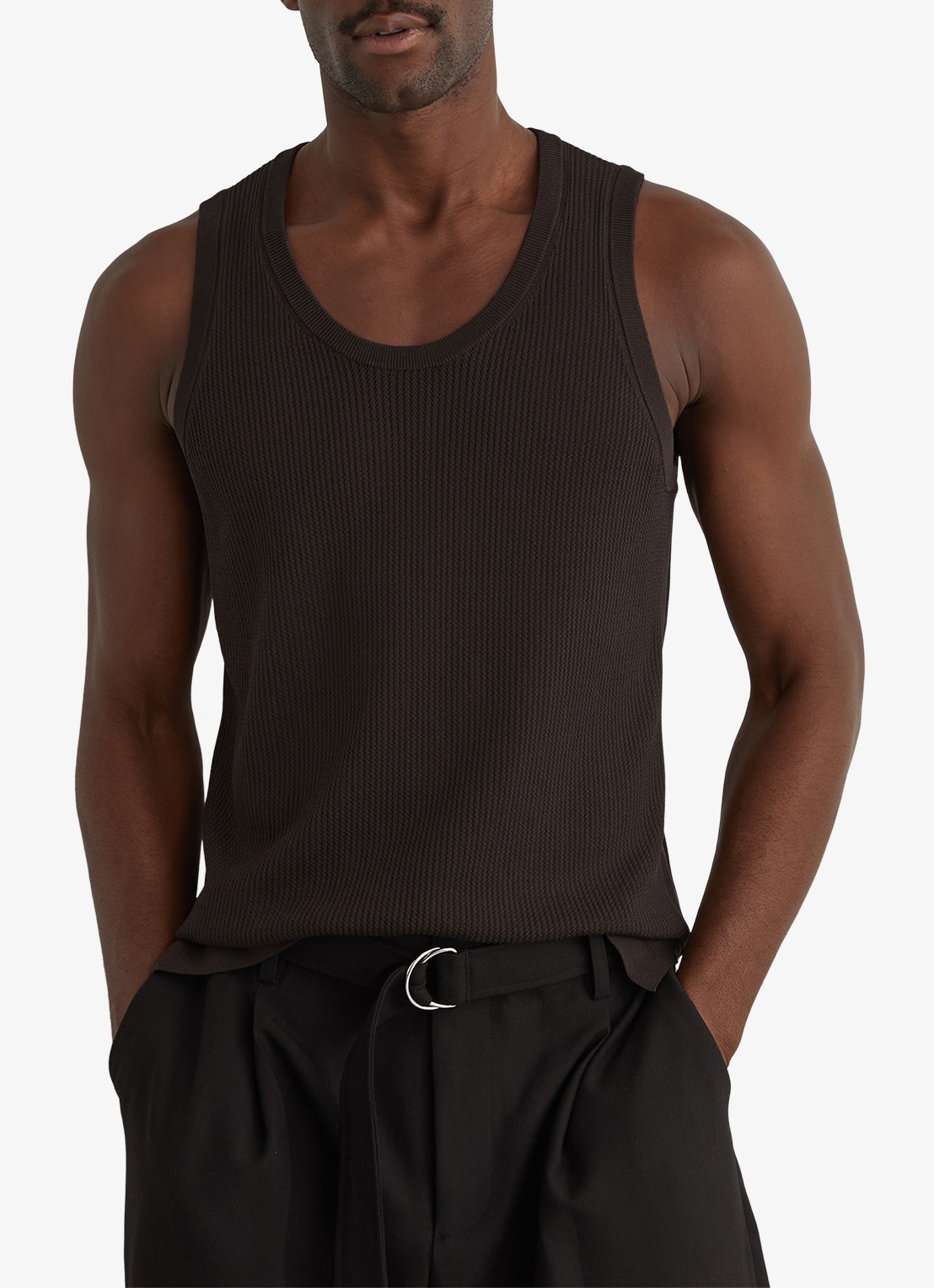 Reiss Watson singlet met structuur - detail chocoladebruin