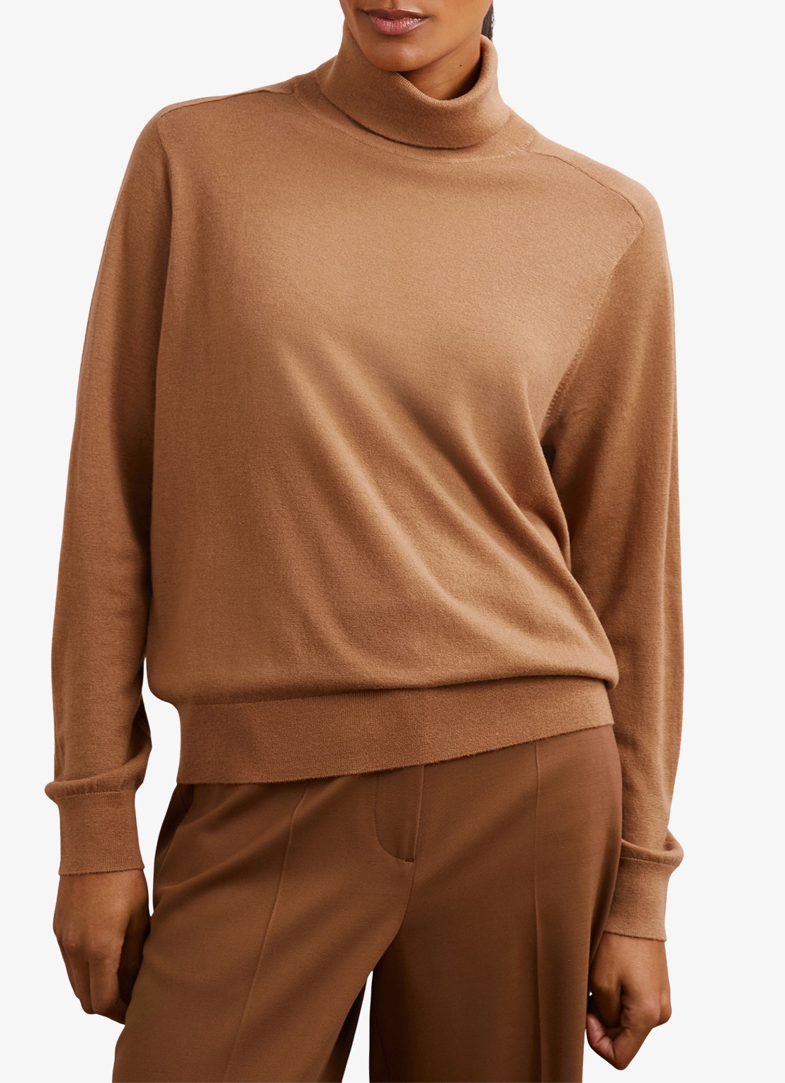 Reiss Wendy fijngebreide trui van wol met col - detail 3 camel