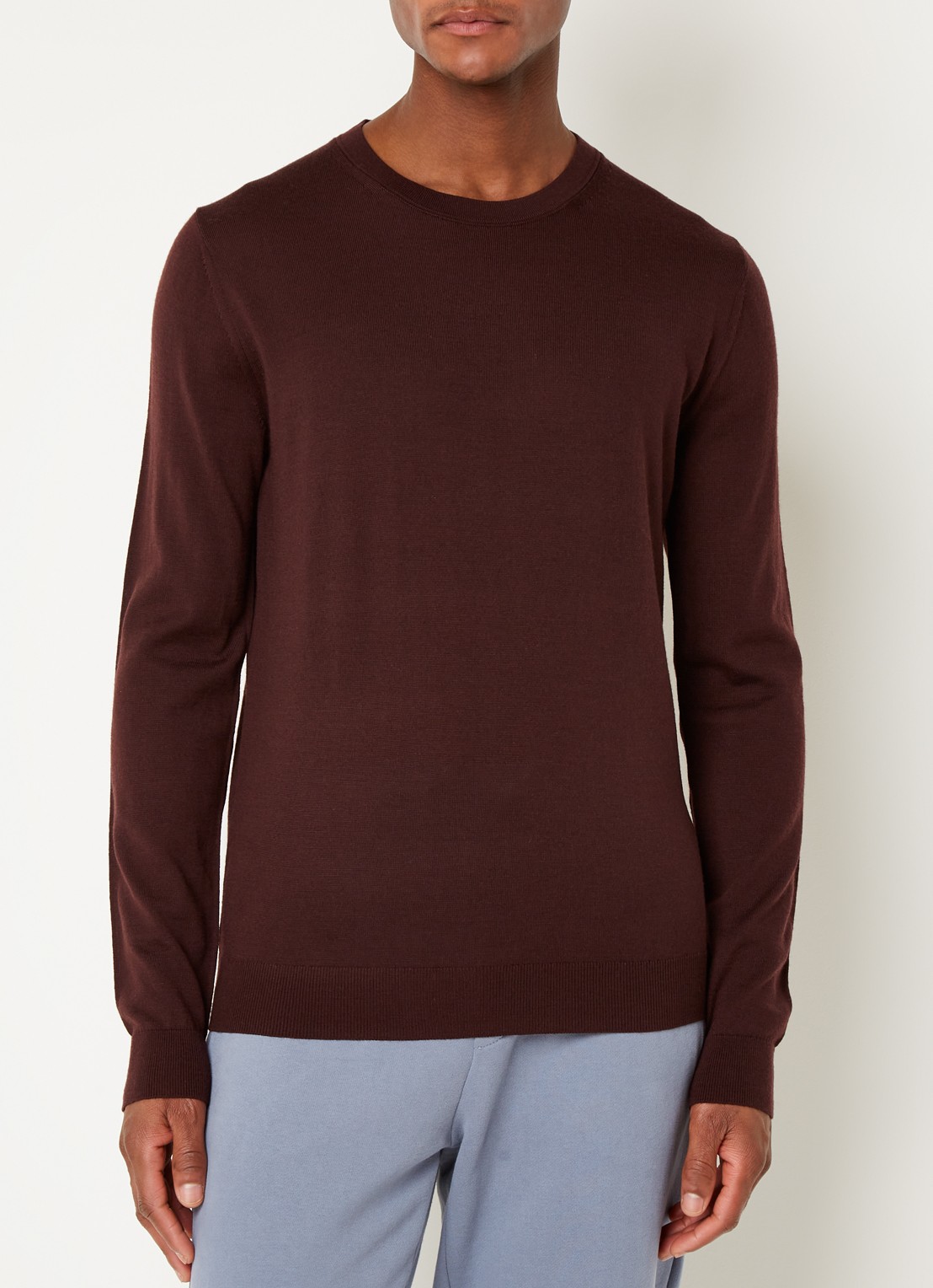 Reiss Wessex fijngebreide pullover van wol - detail bordeauxrood