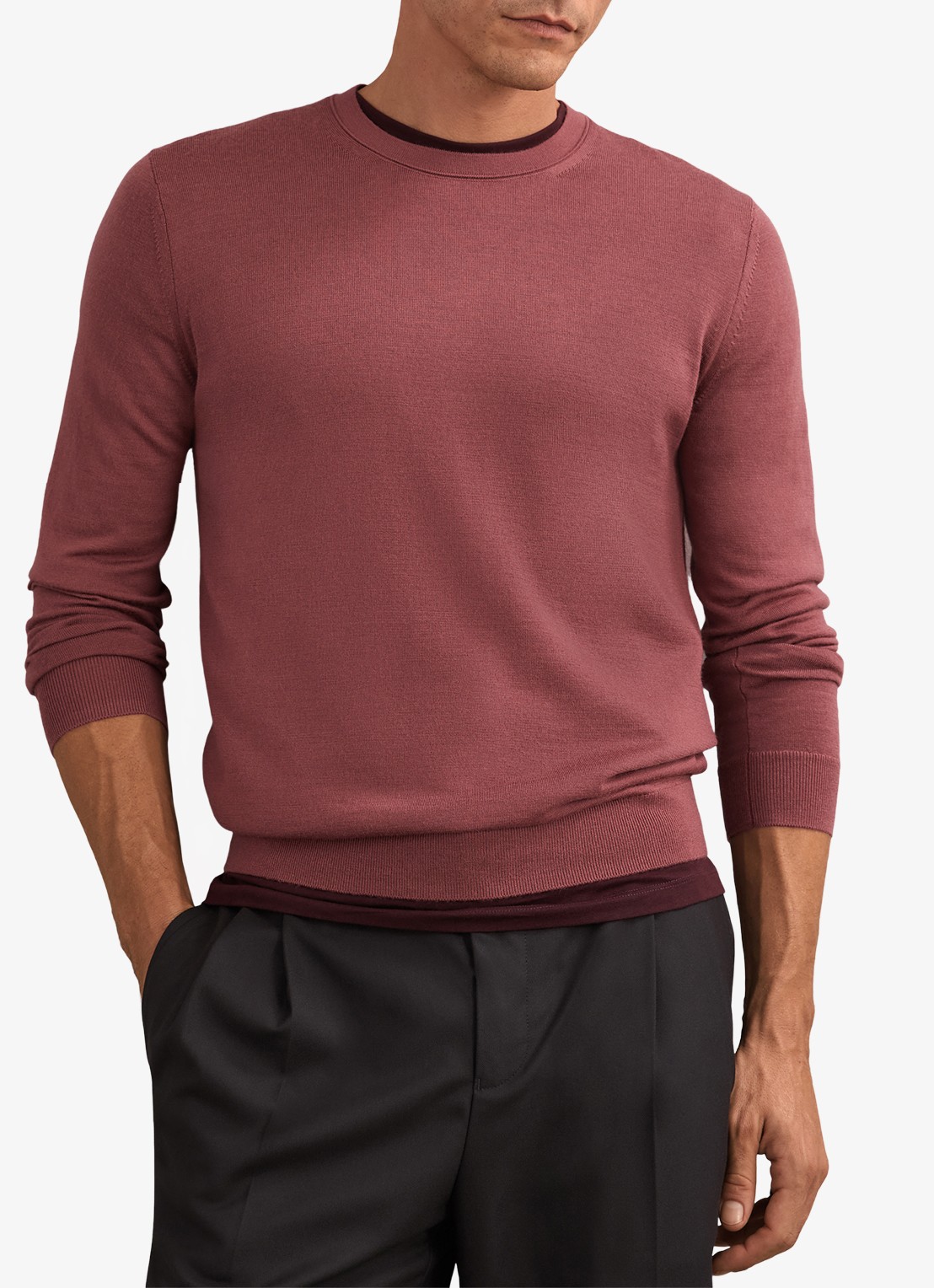 Reiss Wessex sweater van merino wol - detail oudroze