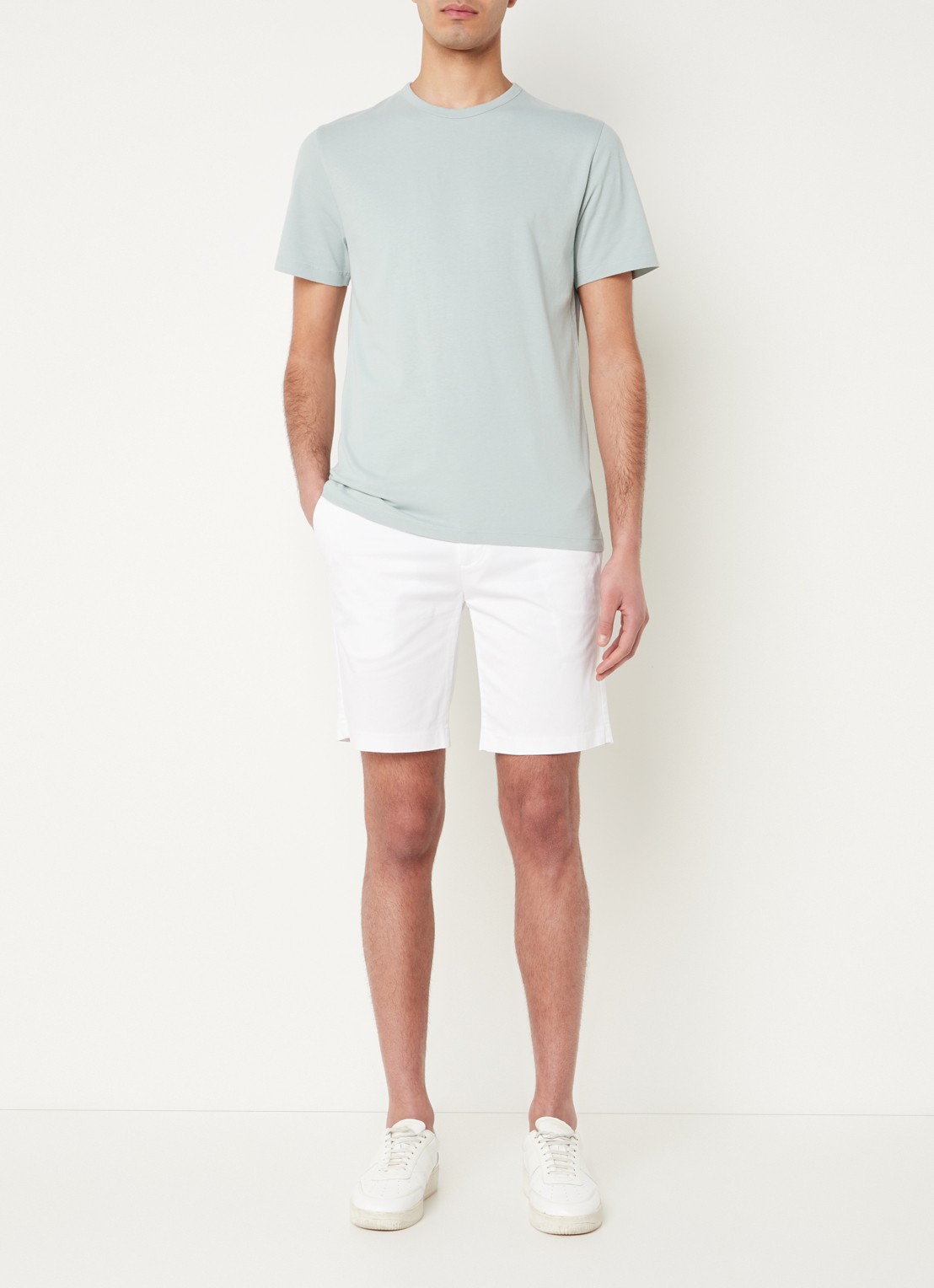 Reiss Wicket straight fit korte chino met steekzakken  - voorkant 3 white / wit