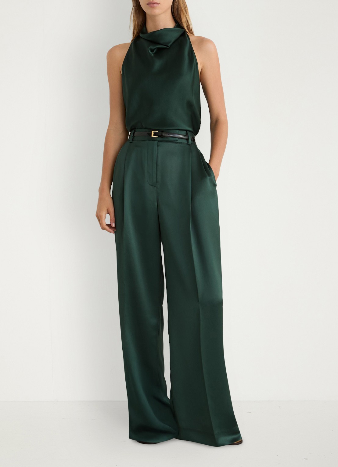 Reiss Zadie high waist wide fit pantalon van satijn - voorkant 6 groen