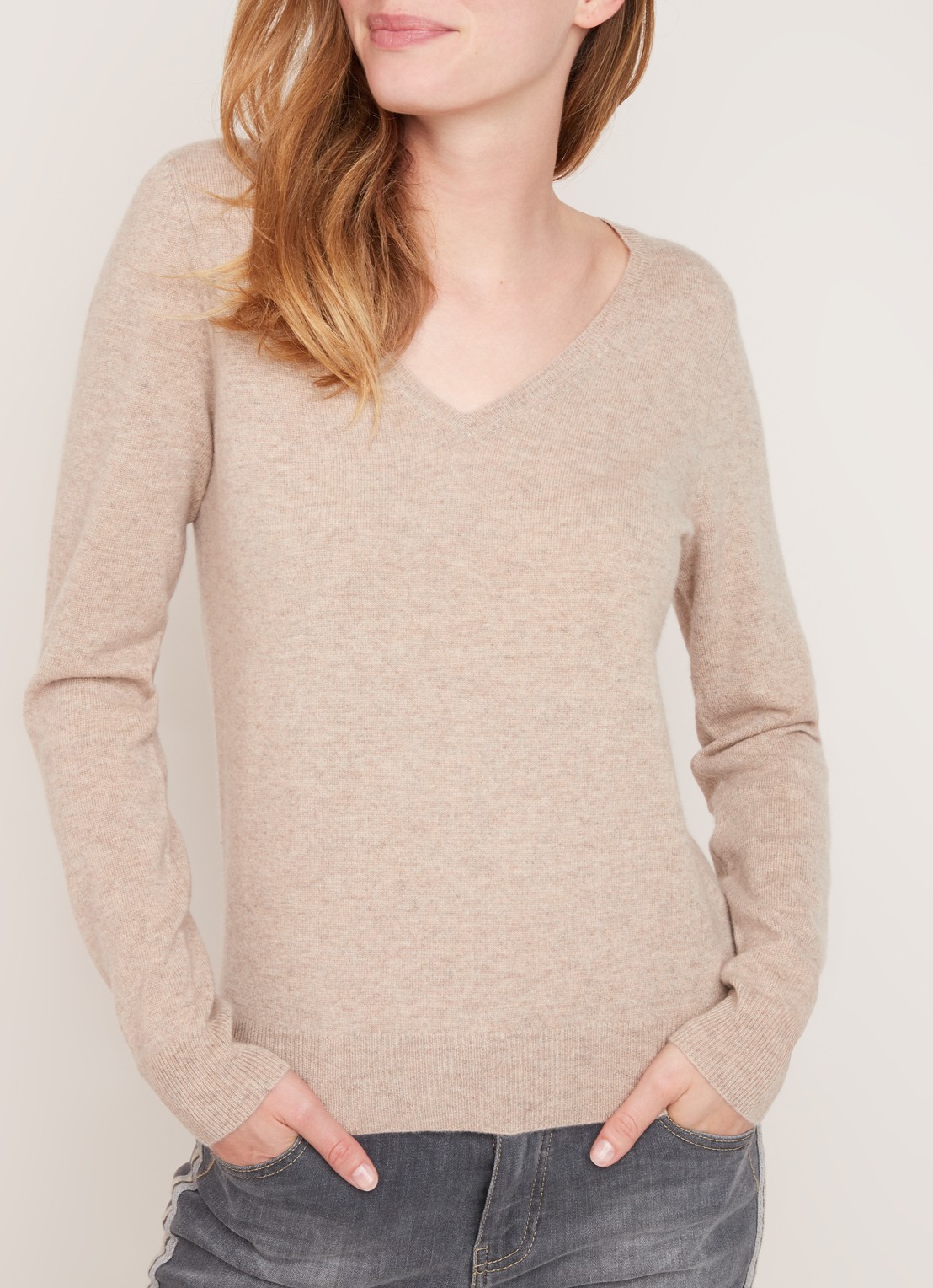 Repeat Fijngebreide pullover van kasjmier met V-hals - detail 3 zand